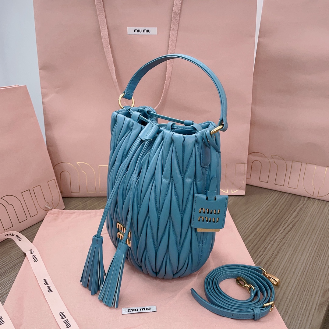 MiuMiu Bag-20X18X14CM