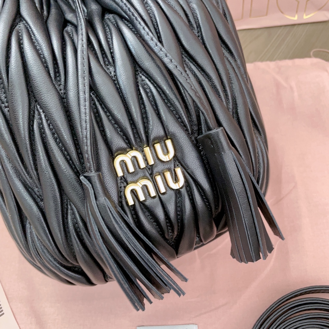 MiuMiu Bag-20X18X14CM