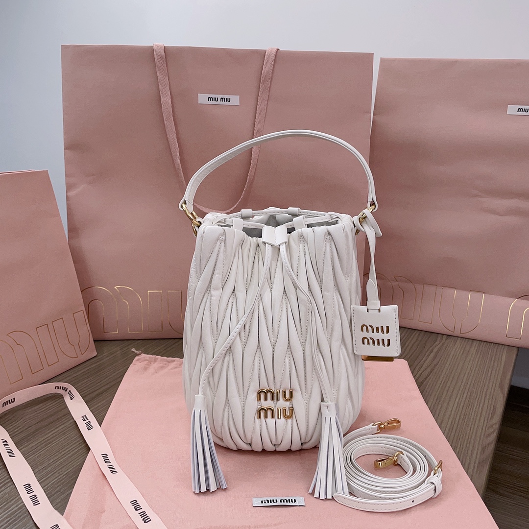 MiuMiu Bag-20X18X14CM