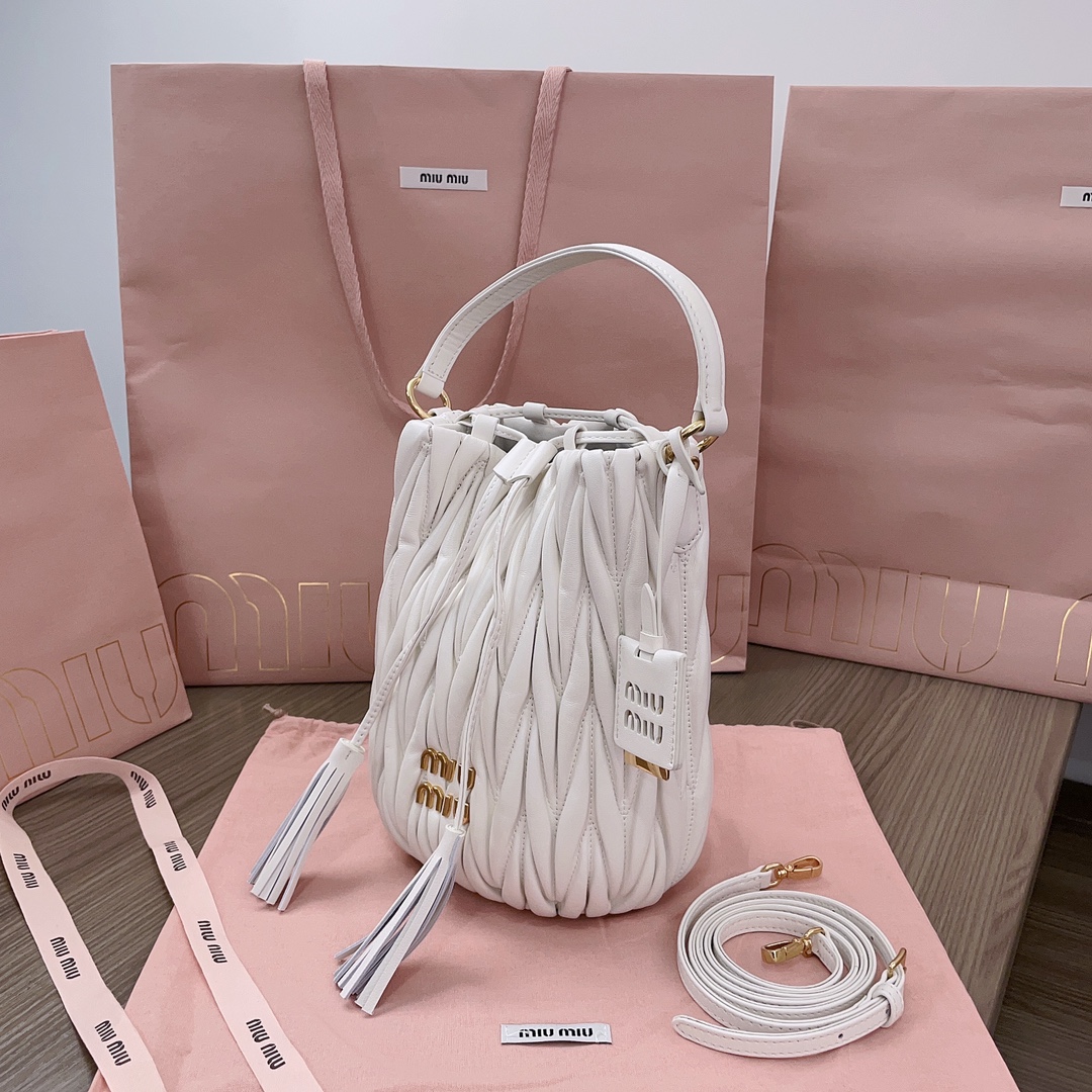 MiuMiu Bag-20X18X14CM