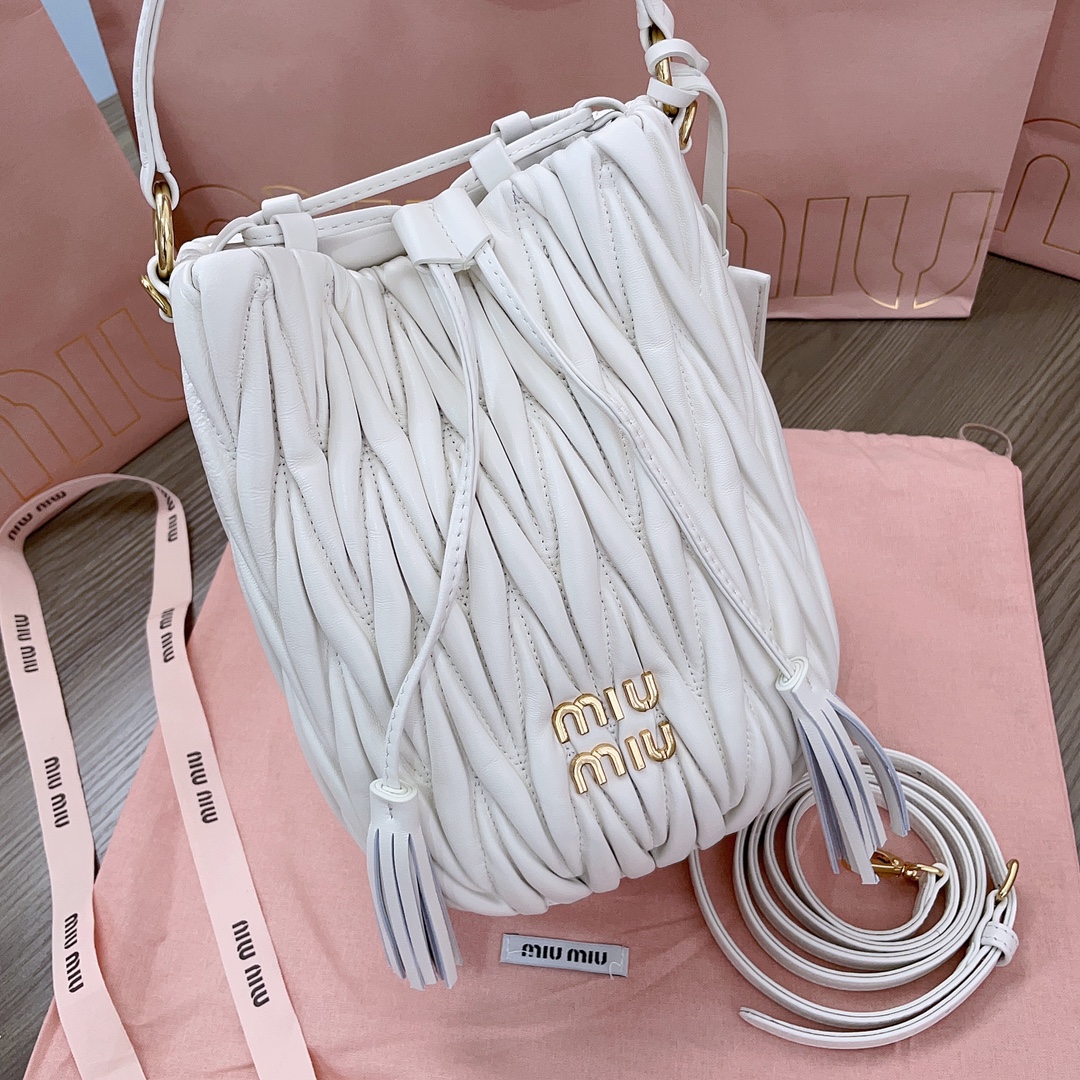 MiuMiu Bag-20X18X14CM