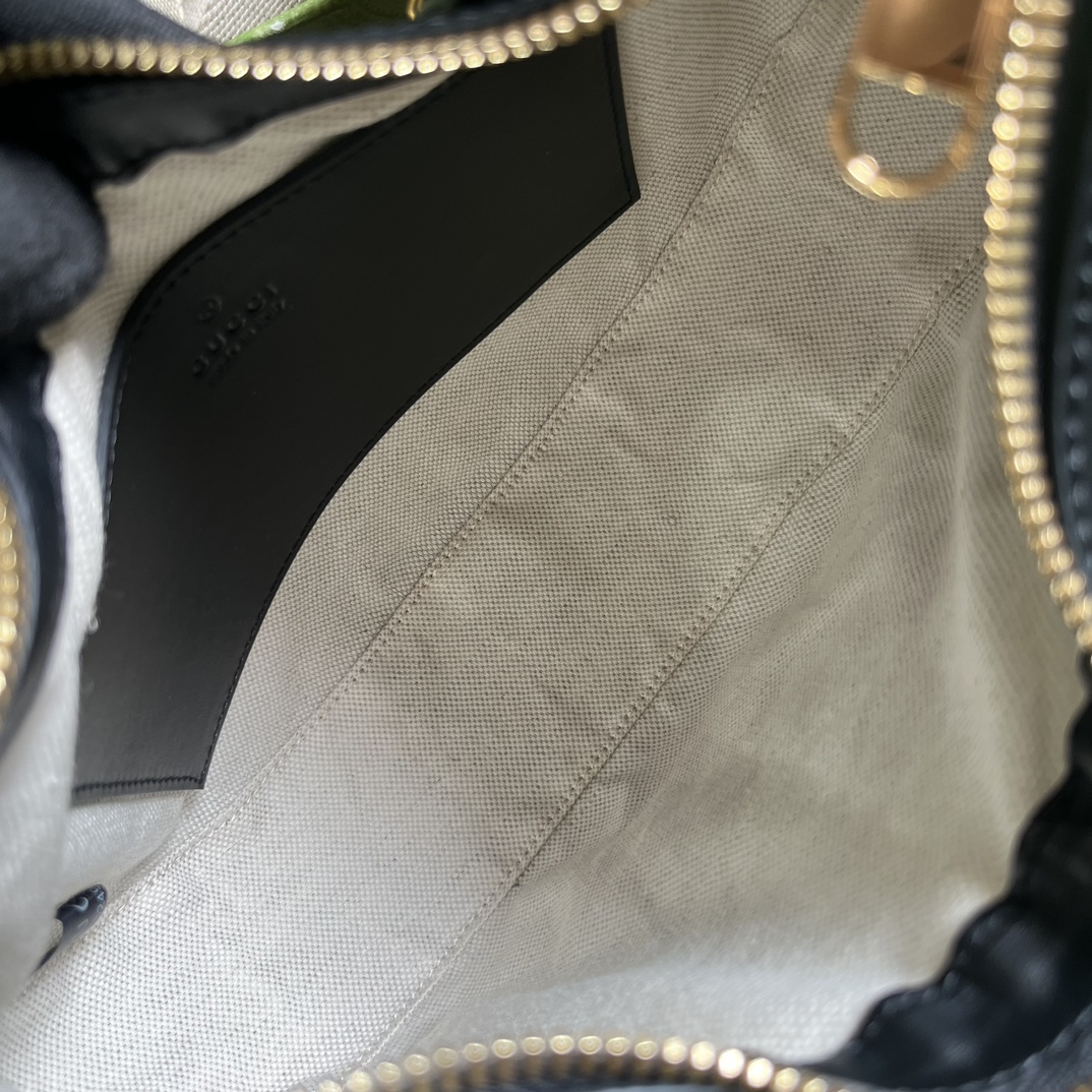 Gucci GG Matelassé Tote Bag-27*18*7CM