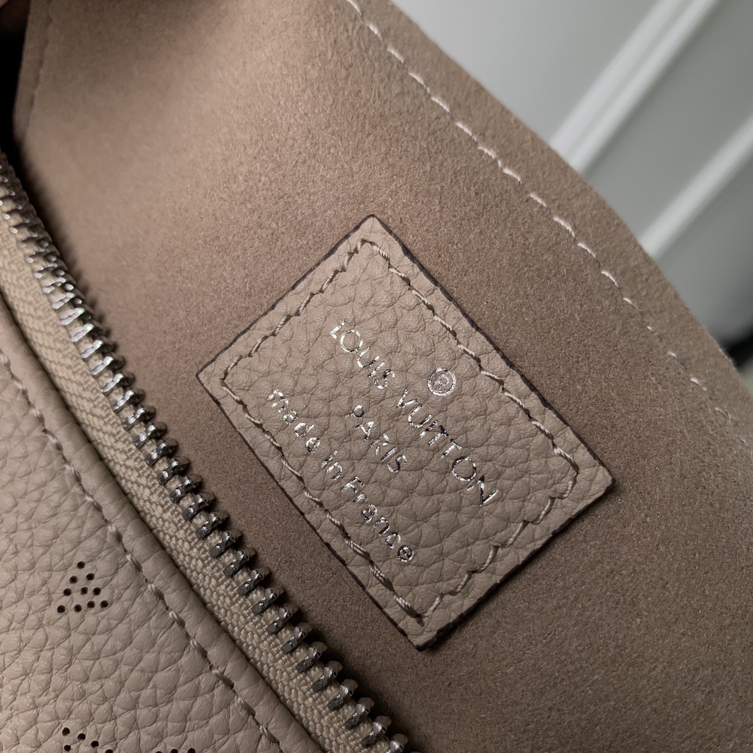 Louis Vuitton Baia Bag-26*17*7.5CM