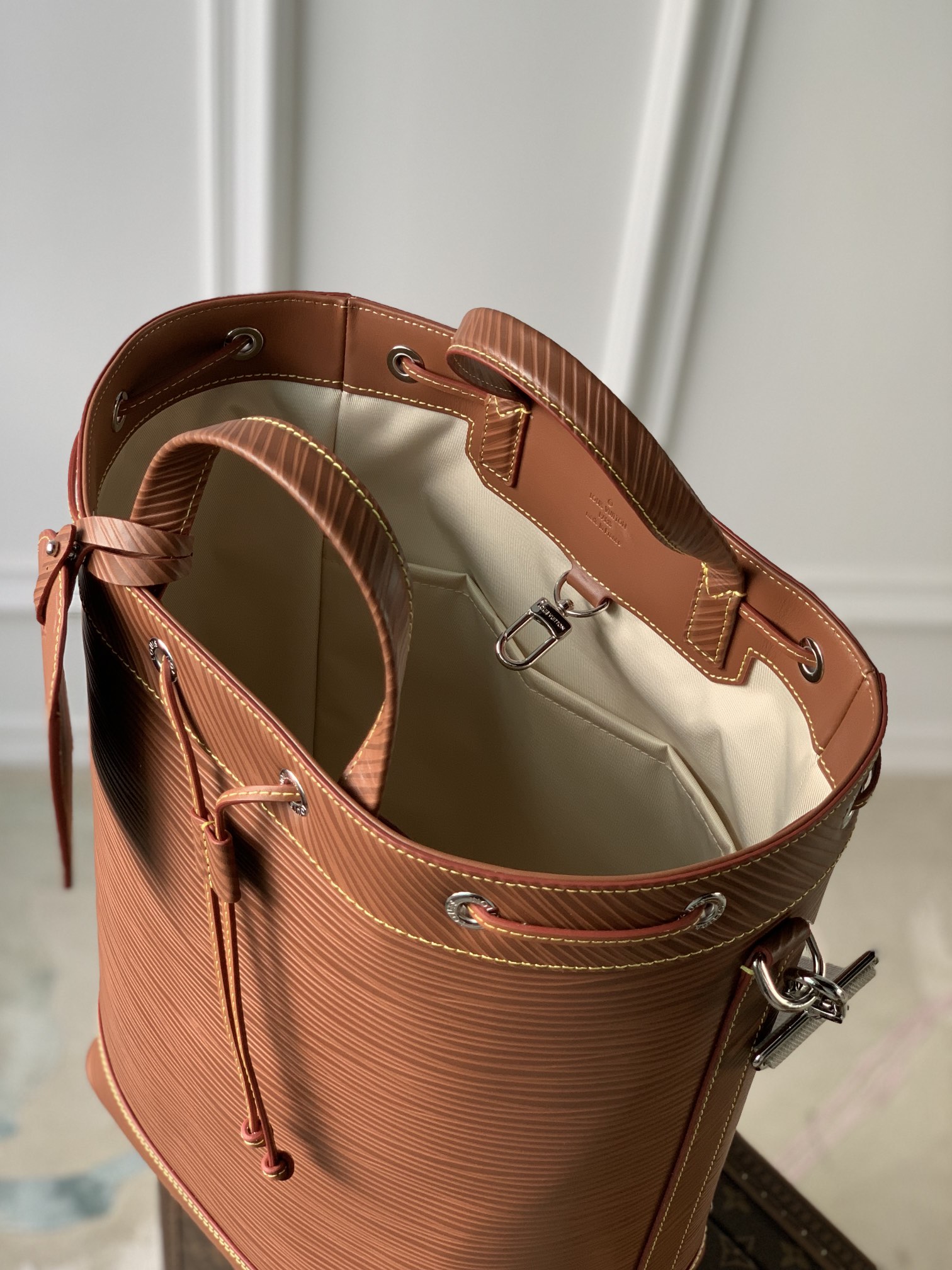 Louis Vuitton Maxi Noé Sling Handbag-34 x 48 x 18CM