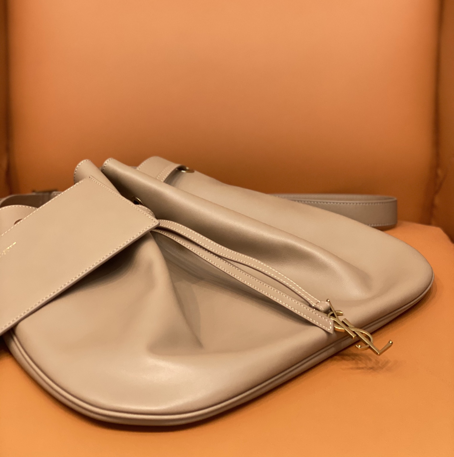 YSL Hobo Bag-44×33×2.5CM