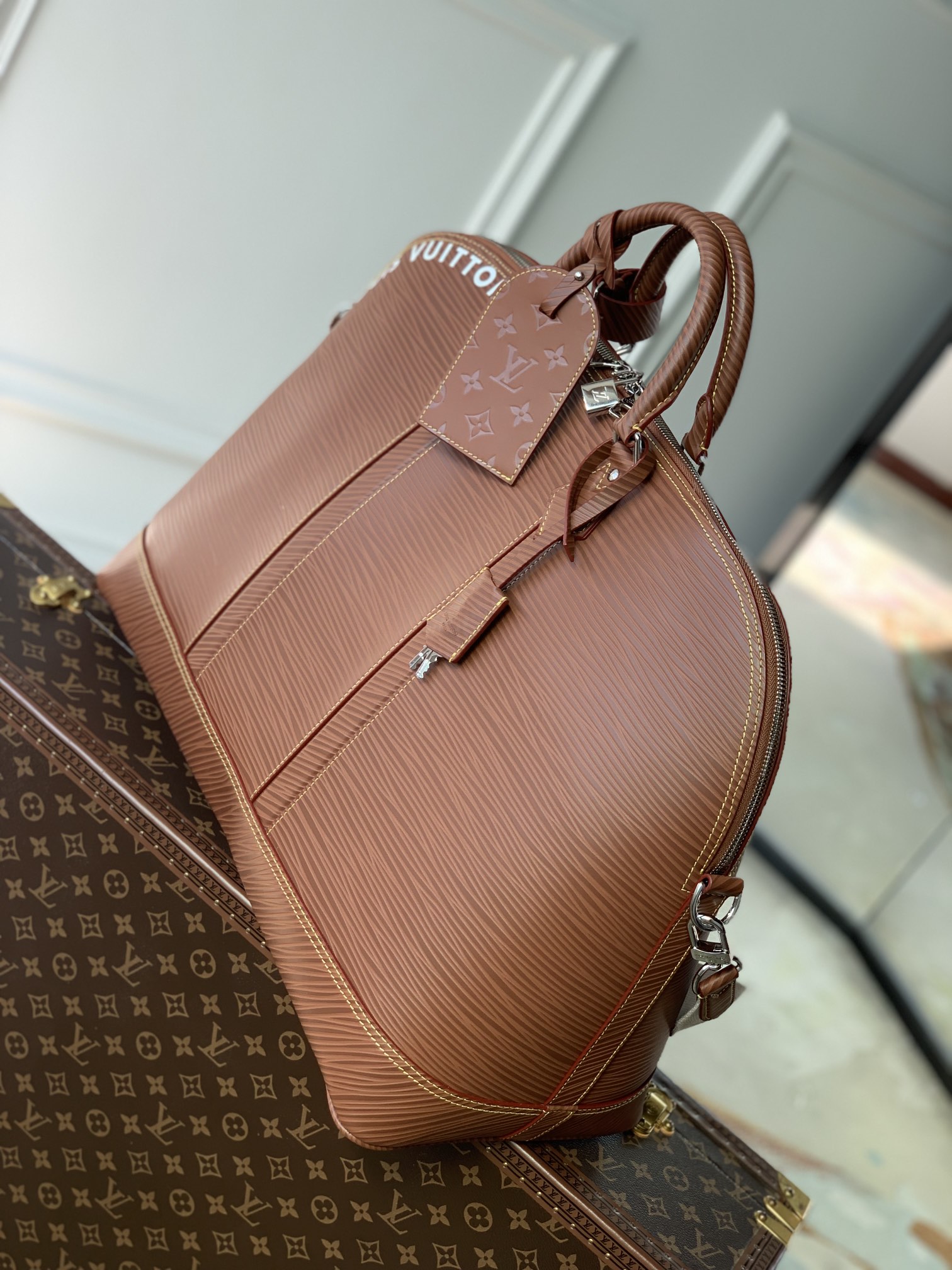 Louis Vuitton Alma Travel Bag-64 x 42 x 22CM
