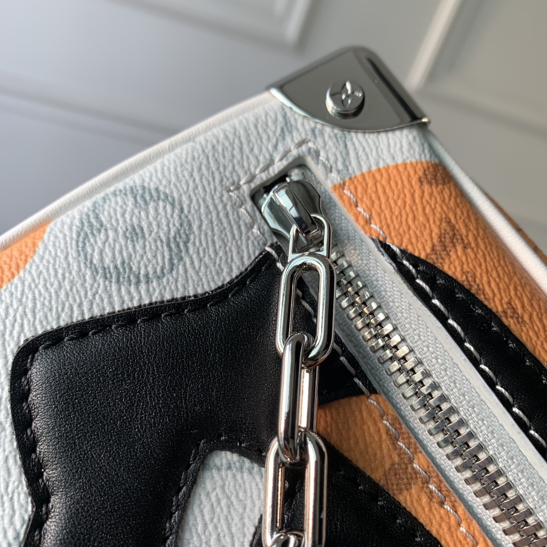Louis Vuitton Mini Soft Trunk-M23144-18*13*8M Louis Vuitton Mini Soft Trunk-M23144-18*13*8M