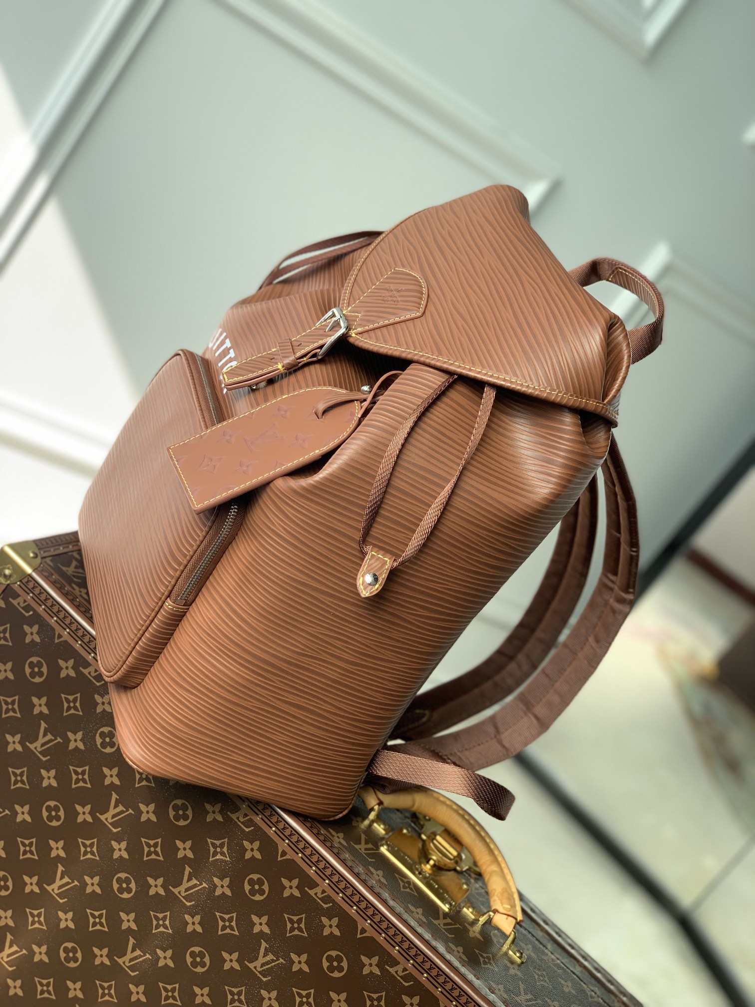 Louis Vuitton Montsouris Backpack-32 x 40 x 19CM