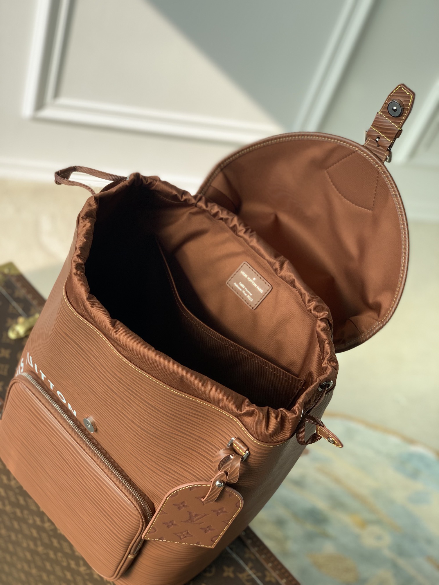 Louis Vuitton Montsouris Backpack-32 x 40 x 19CM