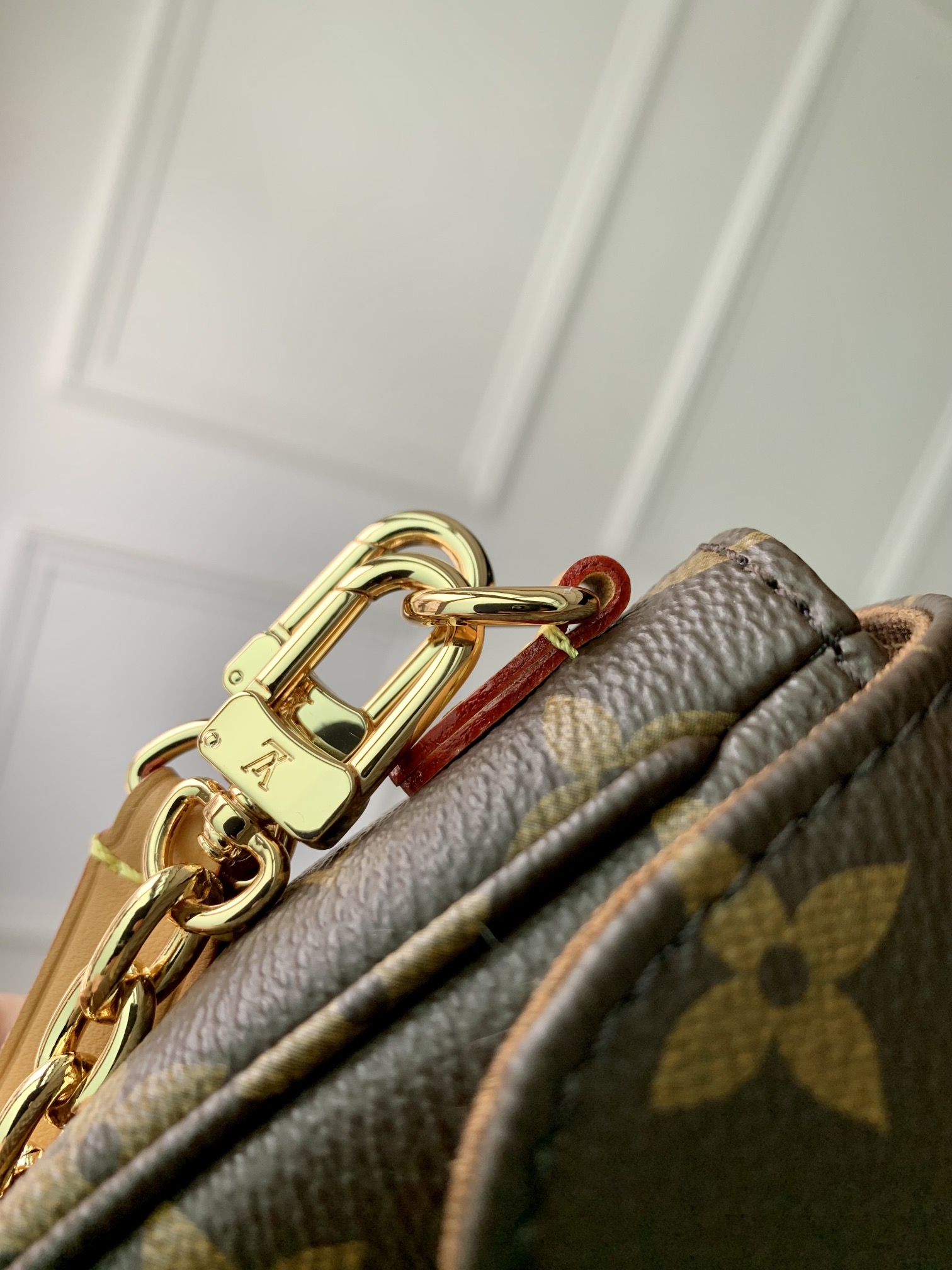 Louis Vuitton Wallet on Chain Ivy-23.5 x 12.0 x 4.3 CM