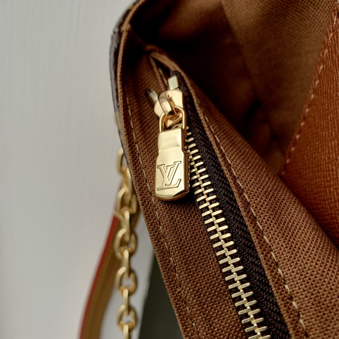 Louis Vuitton Wallet on Chain Ivy-23.5 x 12.0 x 4.3 CM