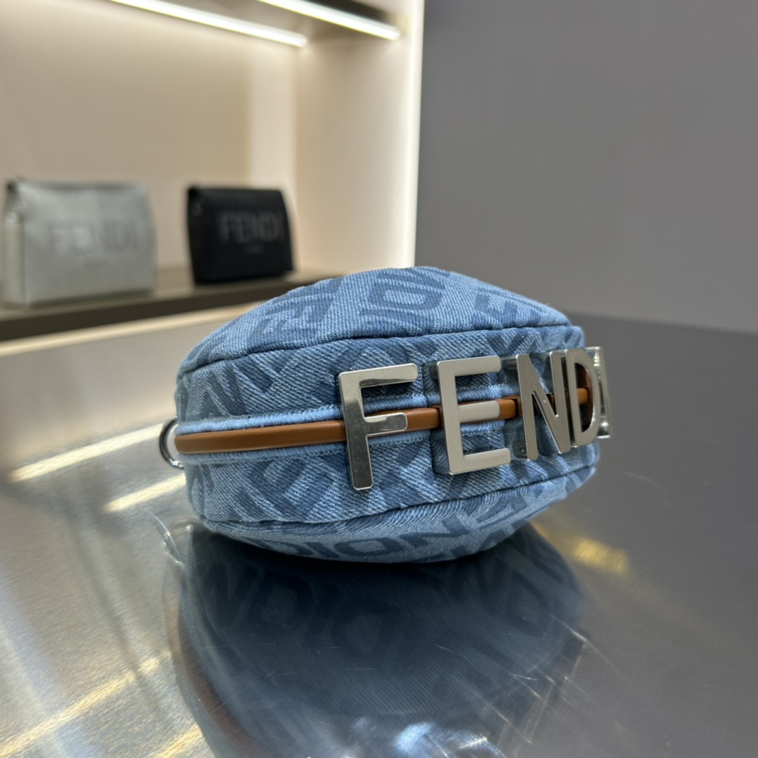 Fendi Praphy-16.5x14x5CM