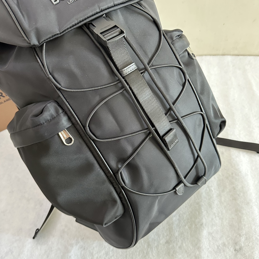 Burberry Backpack-30 x 17 x 50CM
