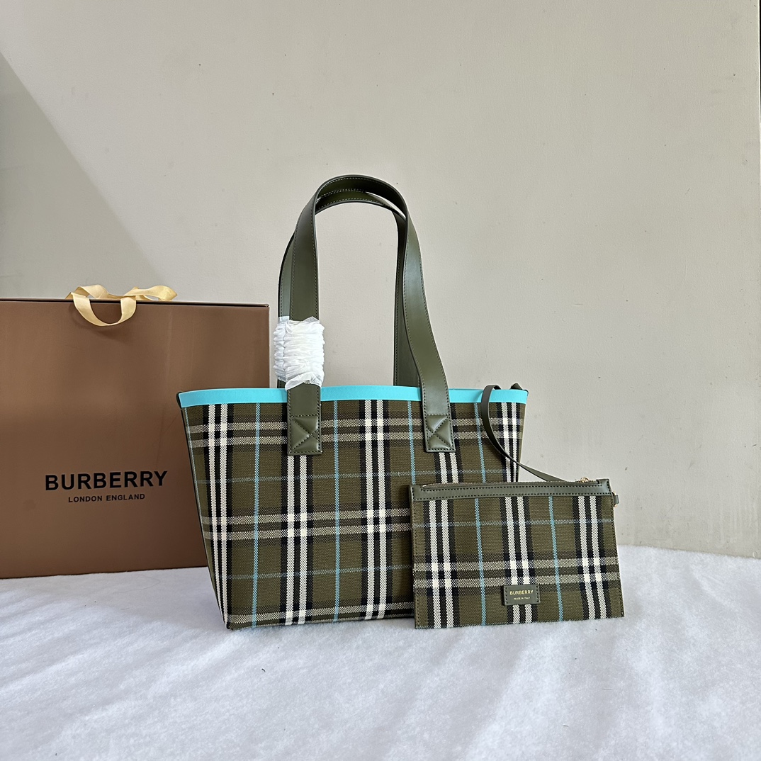 Burberry Tote-44 x 16 x 24.5CM