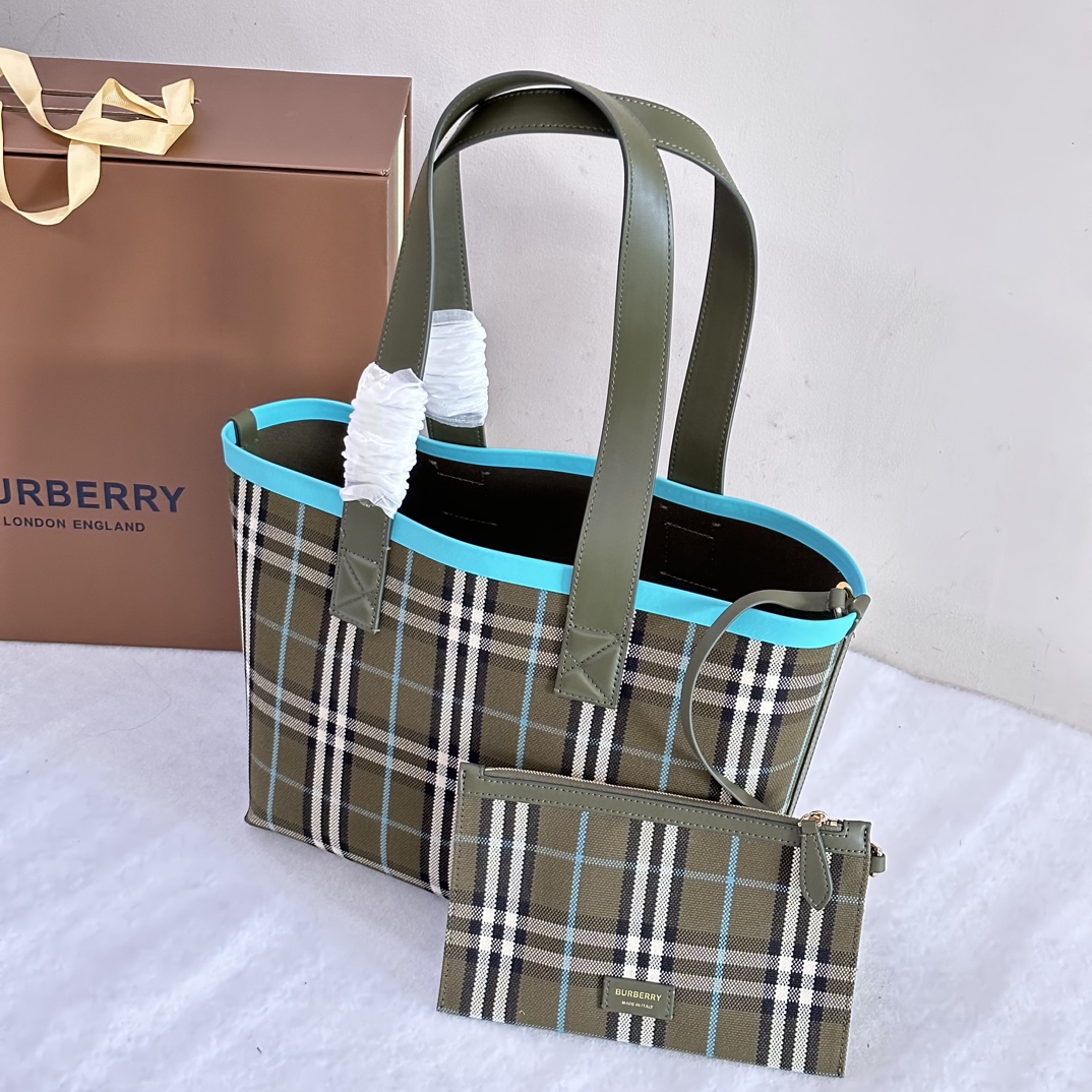 Burberry Tote-44 x 16 x 24.5CM
