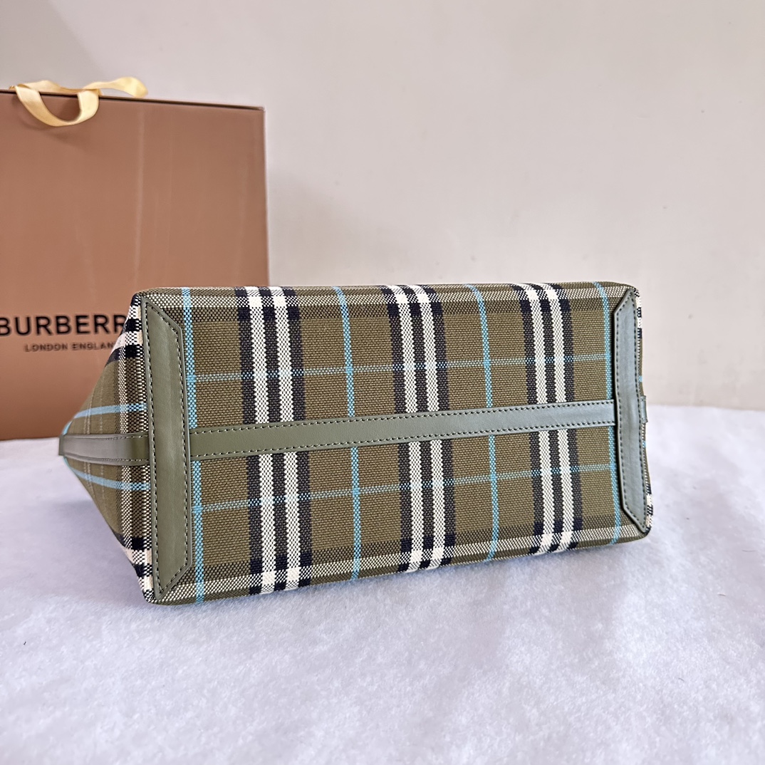 Burberry Tote-44 x 16 x 24.5CM