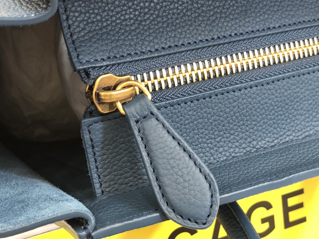 Celin* Luggage Handbags-26CM