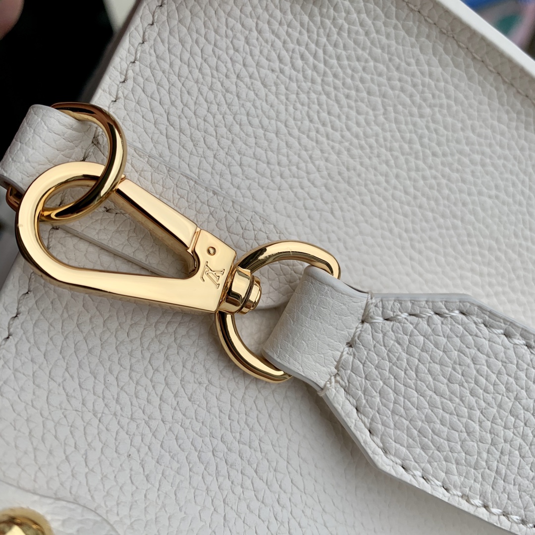 Louis Vuitton Lock & Go -24.5 x 19.0 x 10.5 CM Louis Vuitton Lock & Go -24.5 x 19.0 x 10.5 CM