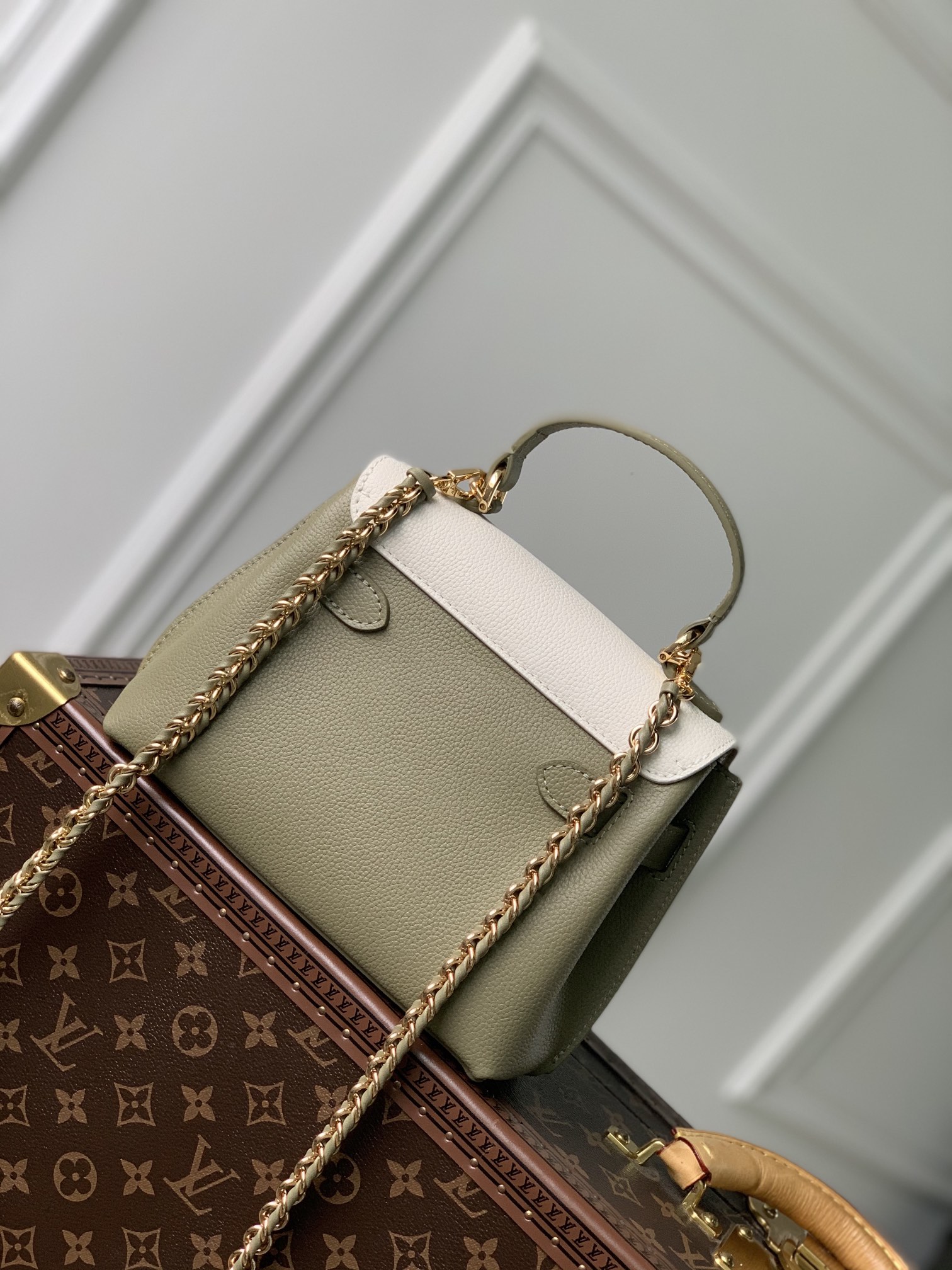 Louis Vuitton Lockme Ever 23x17x10CM Louis Vuitton Lockme Ever 23x17x10CM