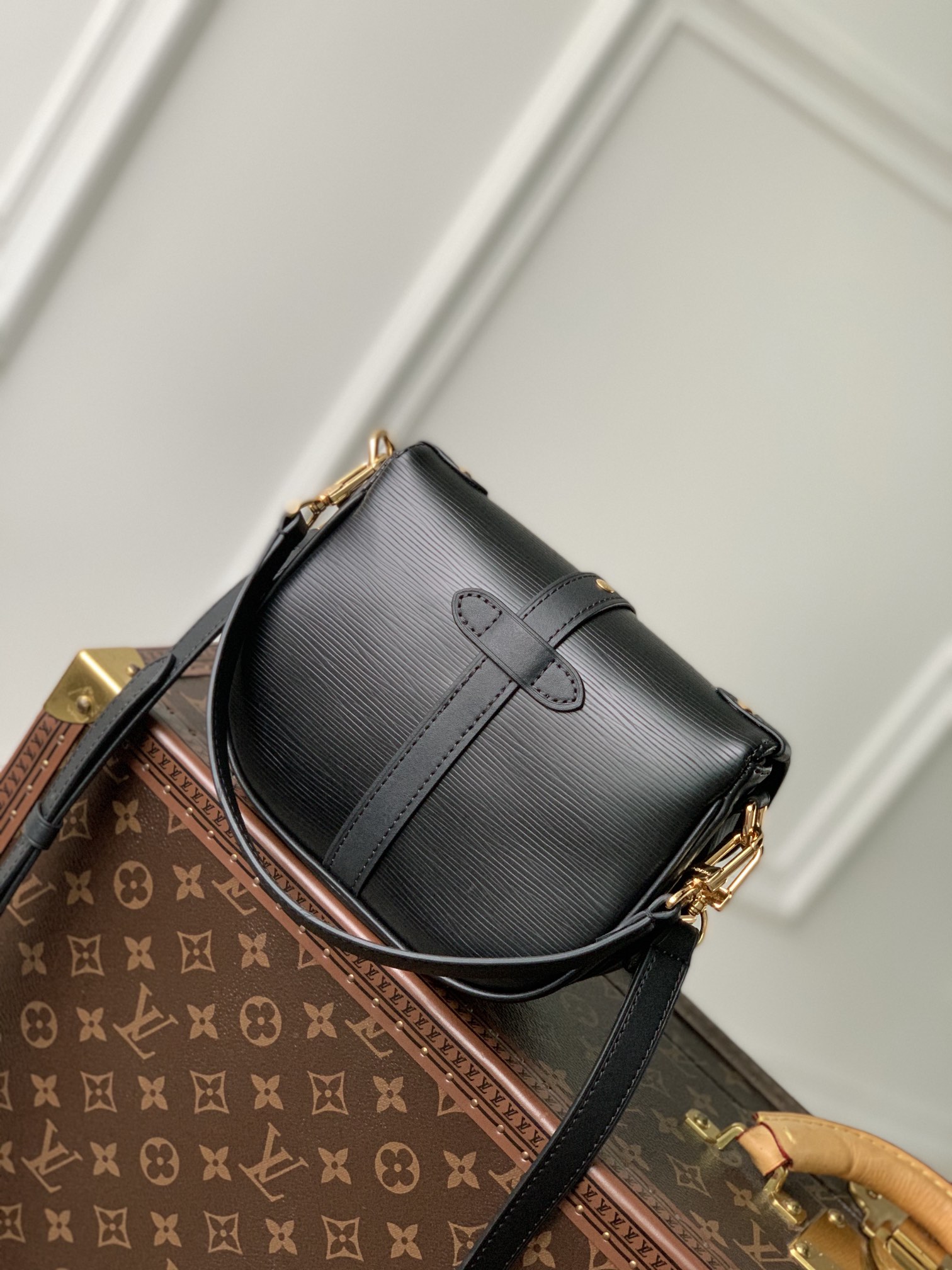 Louis Vuitton Saumur BB-20 x 16 x 7.5CM