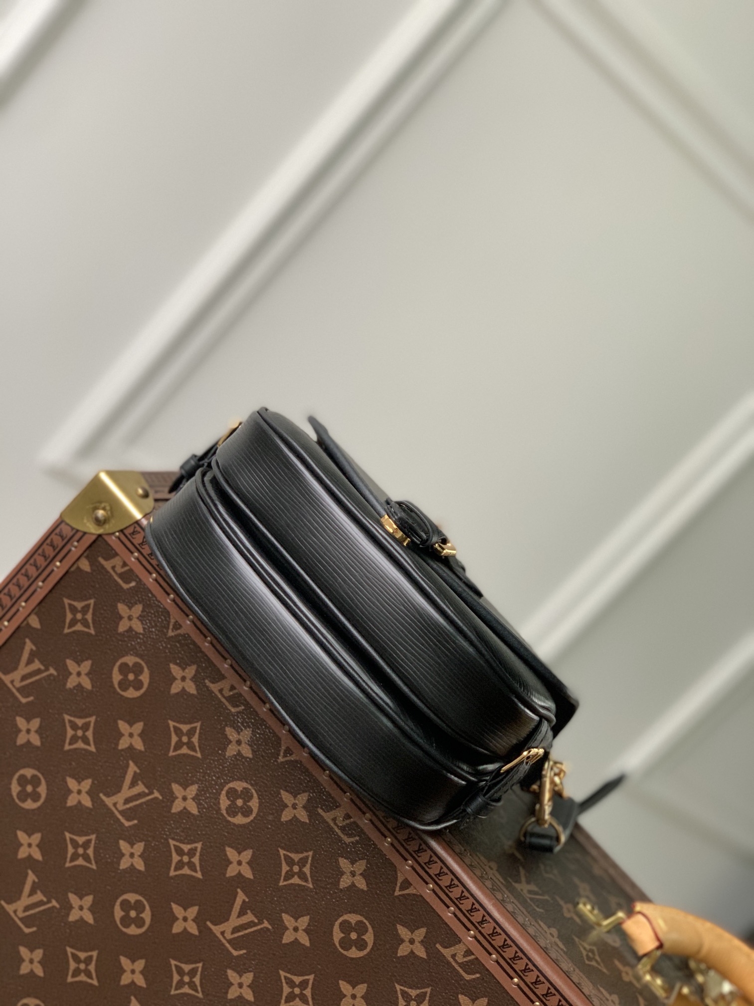 Louis Vuitton Saumur BB-20 x 16 x 7.5CM Louis Vuitton Saumur BB-20 x 16 x 7.5CM