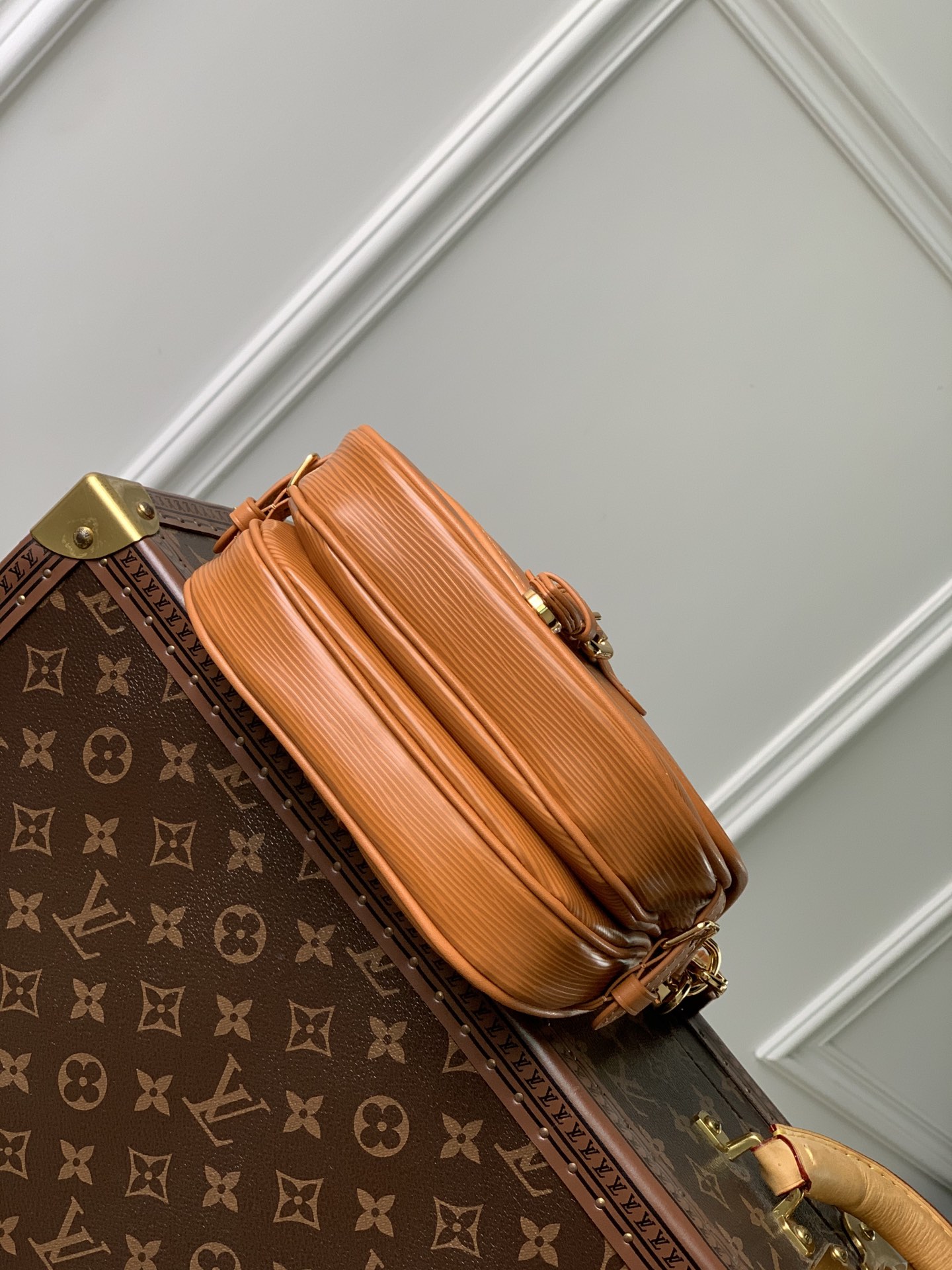 Louis Vuitton Saumur BB-20 x 16 x 7.5CM Louis Vuitton Saumur BB-20 x 16 x 7.5CM