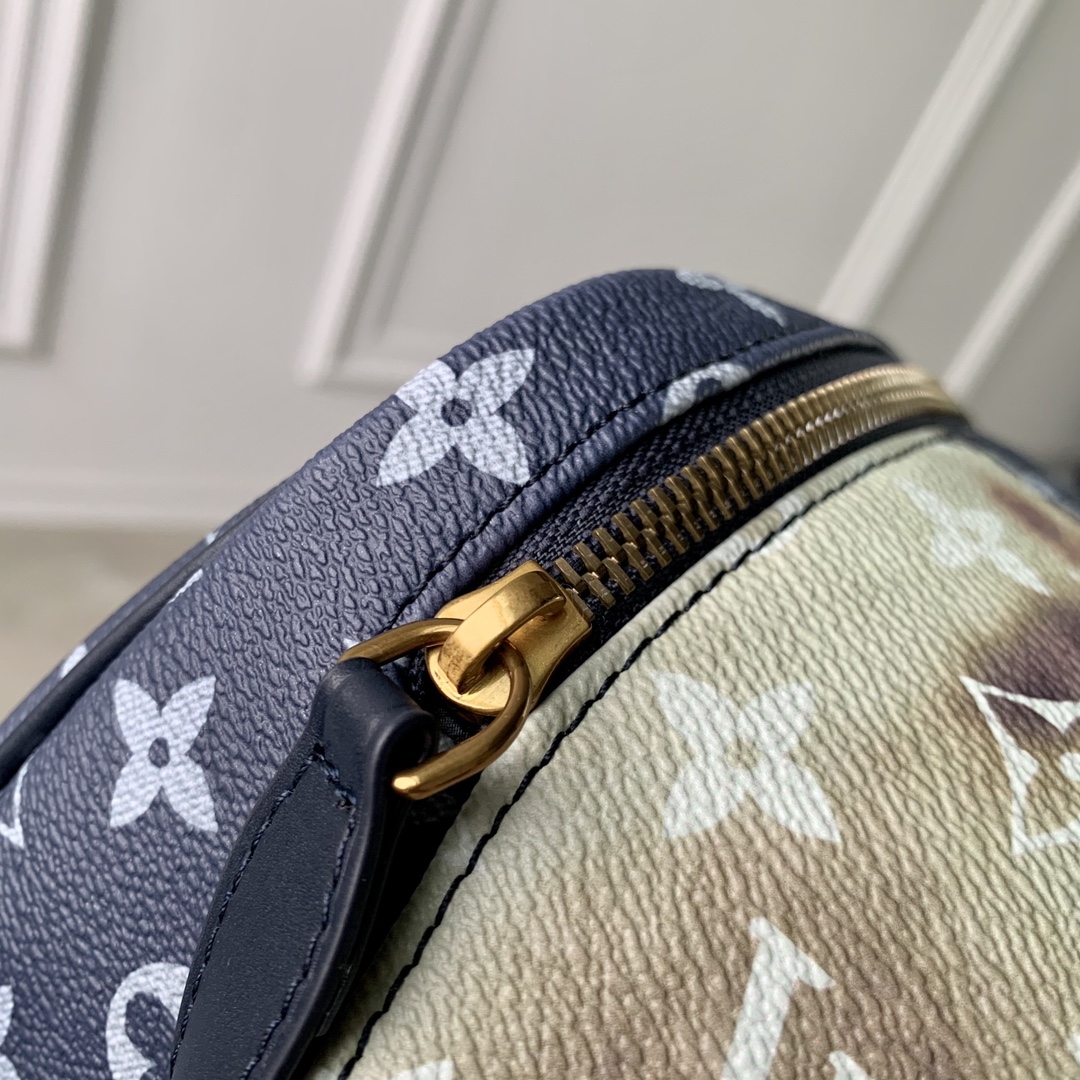 Louis Vuitton Dopp Kit-28 x 15 x 16.5CM Louis Vuitton Dopp Kit-28 x 15 x 16.5CM