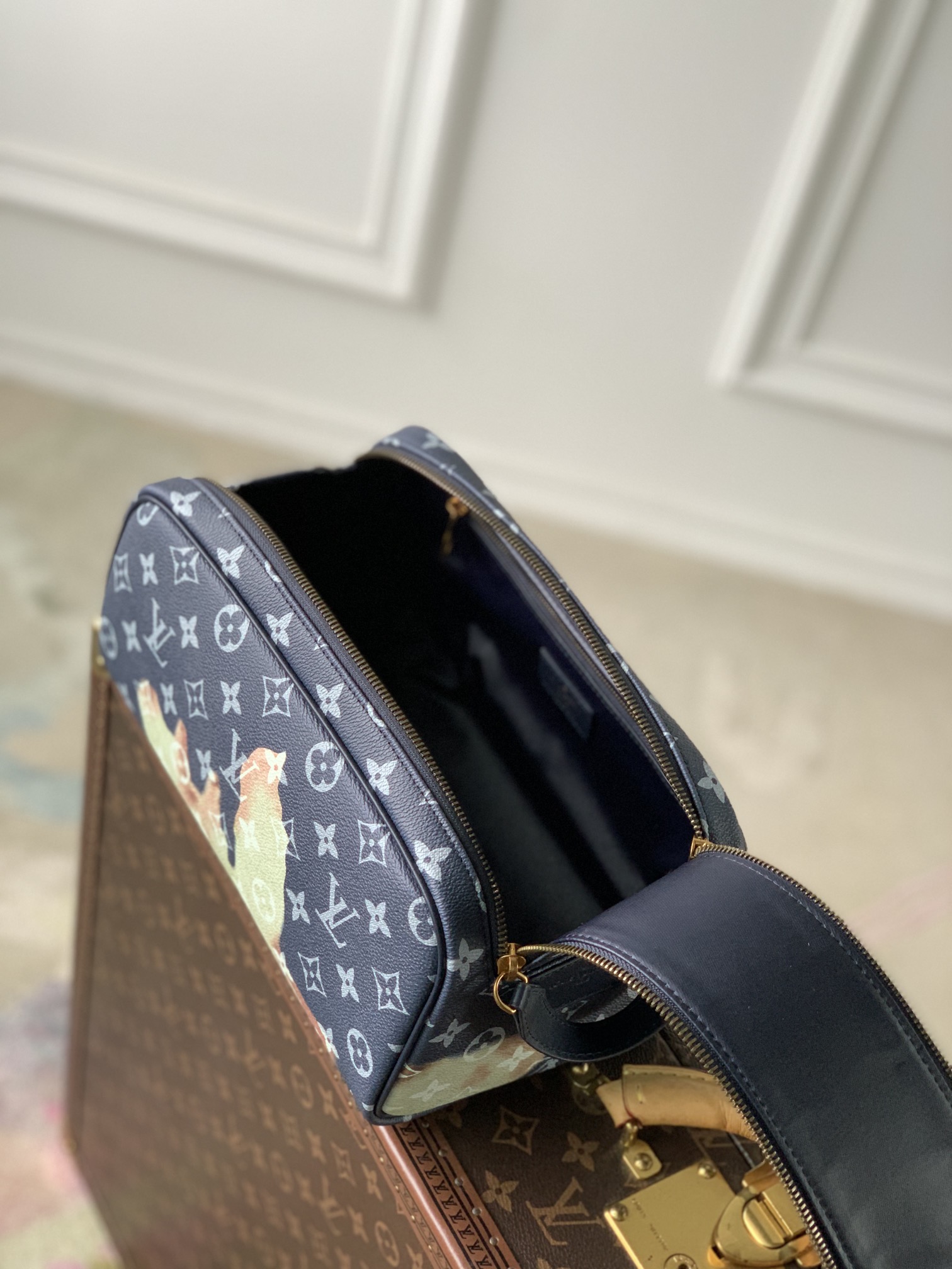 Louis Vuitton Dopp Kit-28 x 15 x 16.5CM Louis Vuitton Dopp Kit-28 x 15 x 16.5CM
