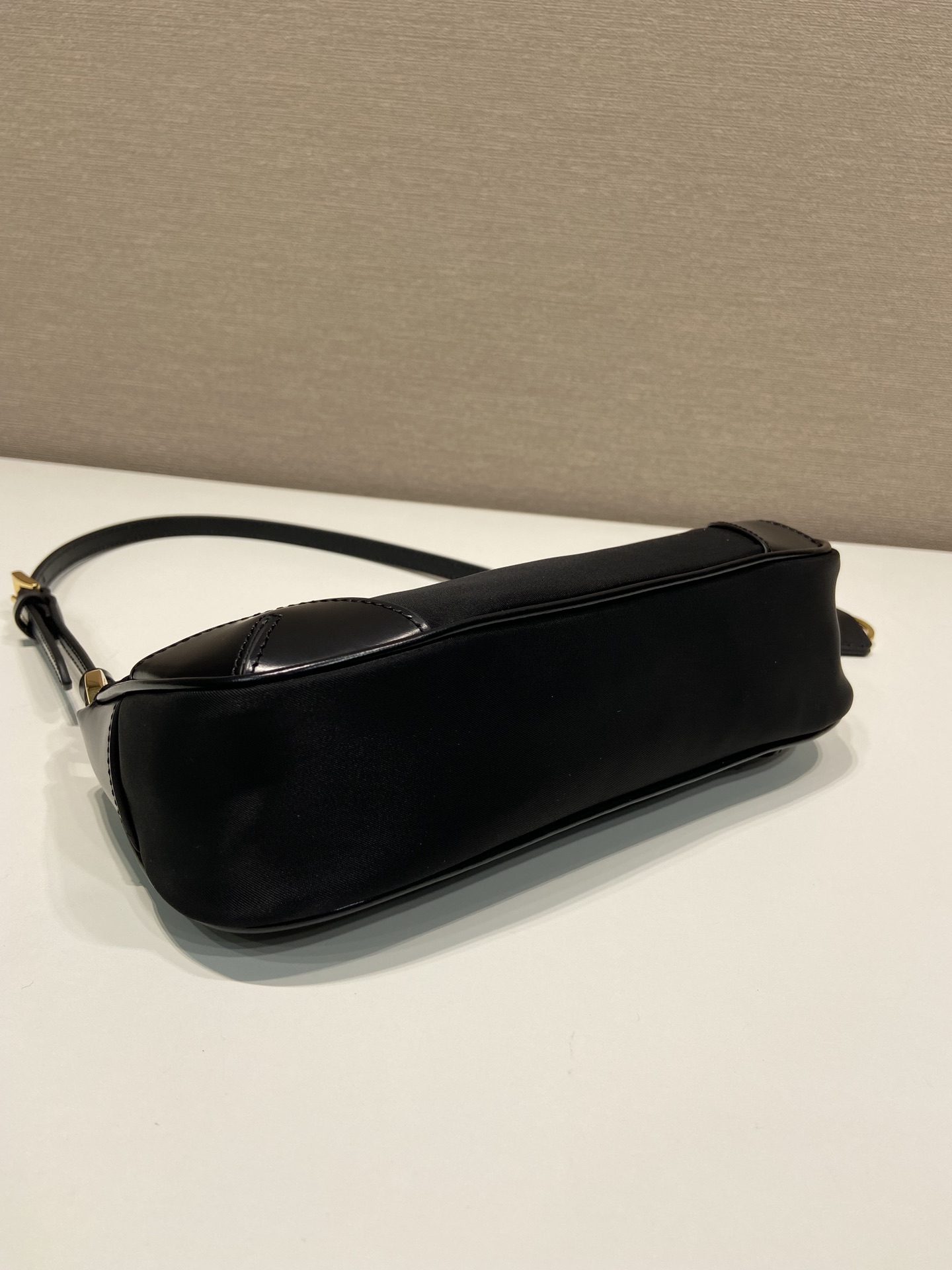 Prada Re-Edition 2002 Bag-1BC201-23.5*10*5CM Prada Re-Edition 2002 Bag-1BC201-23.5*10*5CM