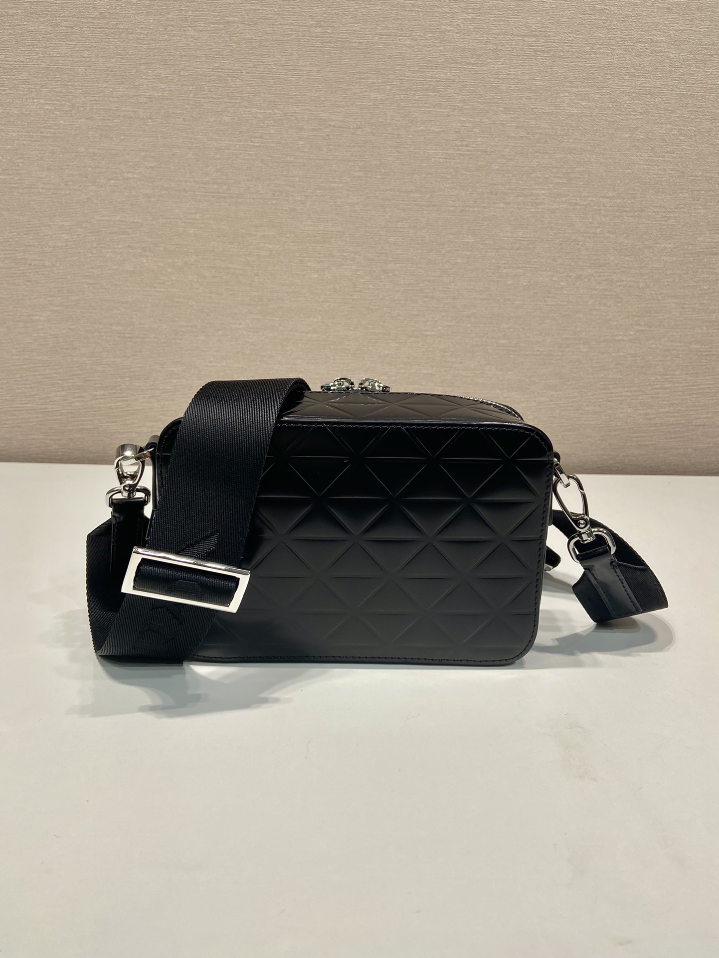 Prada Camera Bag 2VH070-19*12.5*5.5CM Prada Camera Bag 2VH070-19*12.5*5.5CM