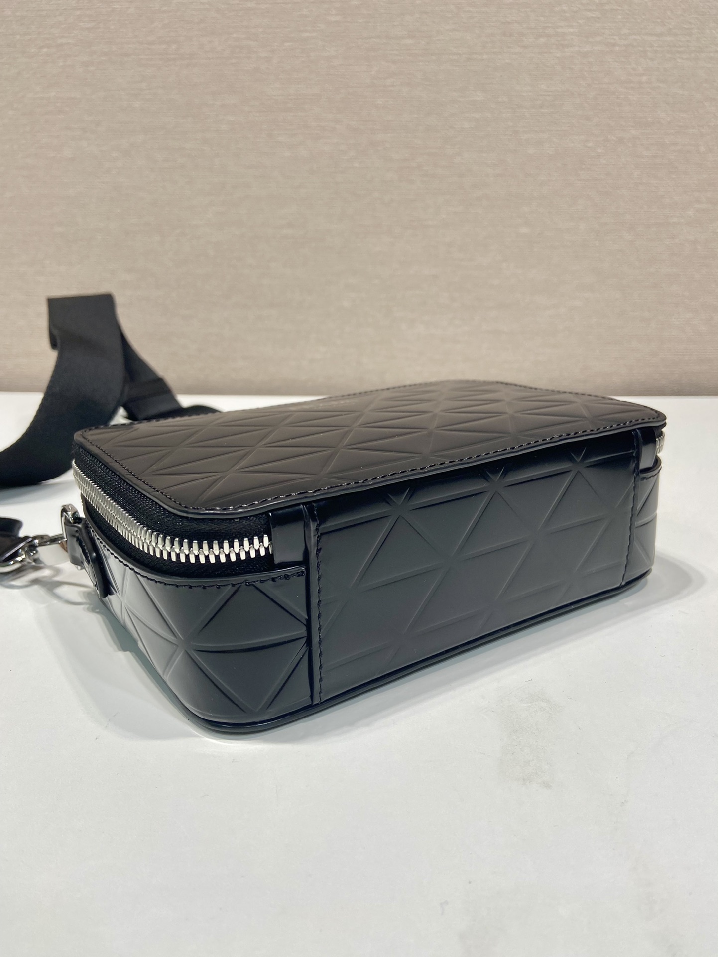 Prada Camera Bag 2VH070-19*12.5*5.5CM Prada Camera Bag 2VH070-19*12.5*5.5CM