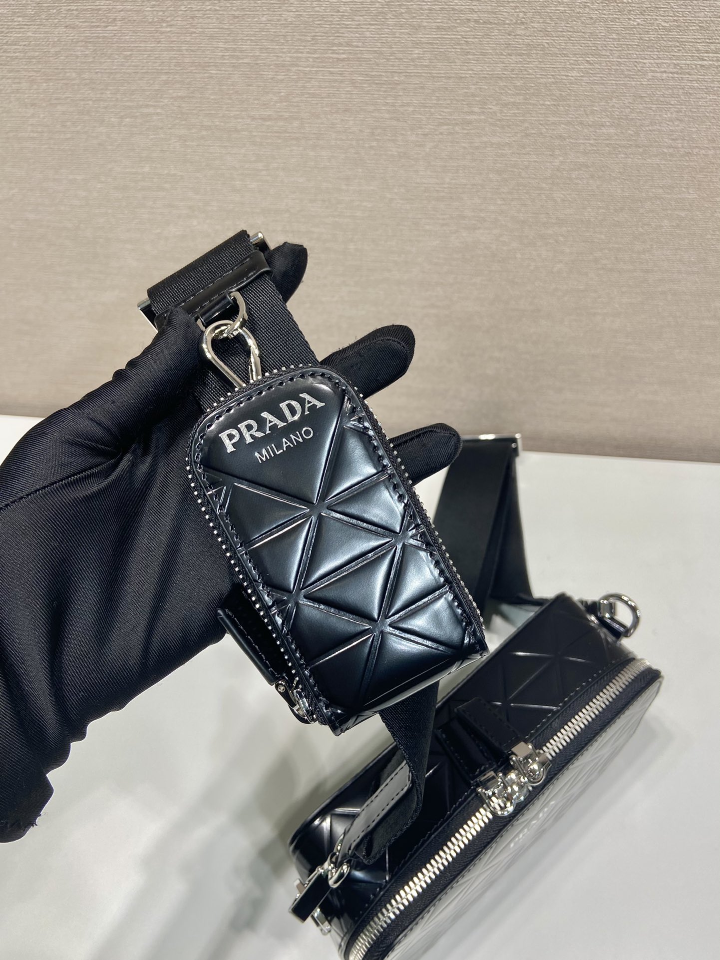 Prada Camera Bag 2VH070-19*12.5*5.5CM Prada Camera Bag 2VH070-19*12.5*5.5CM