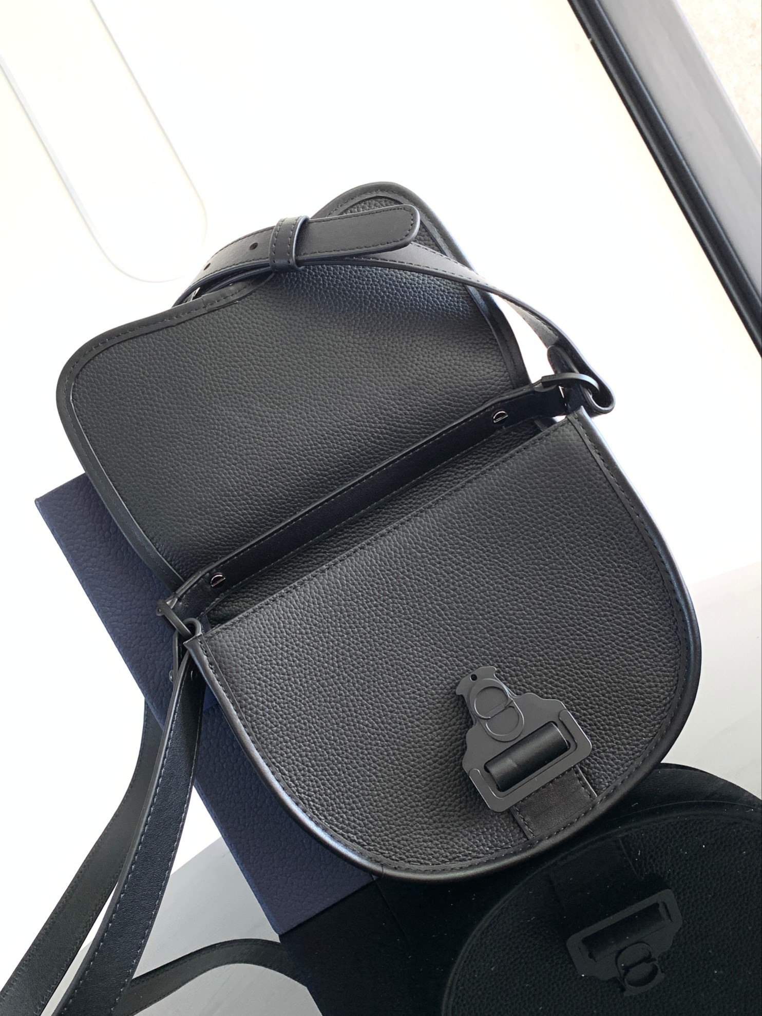 Diro Gallop Messenger Bag-20.5 x 16 x 5CM