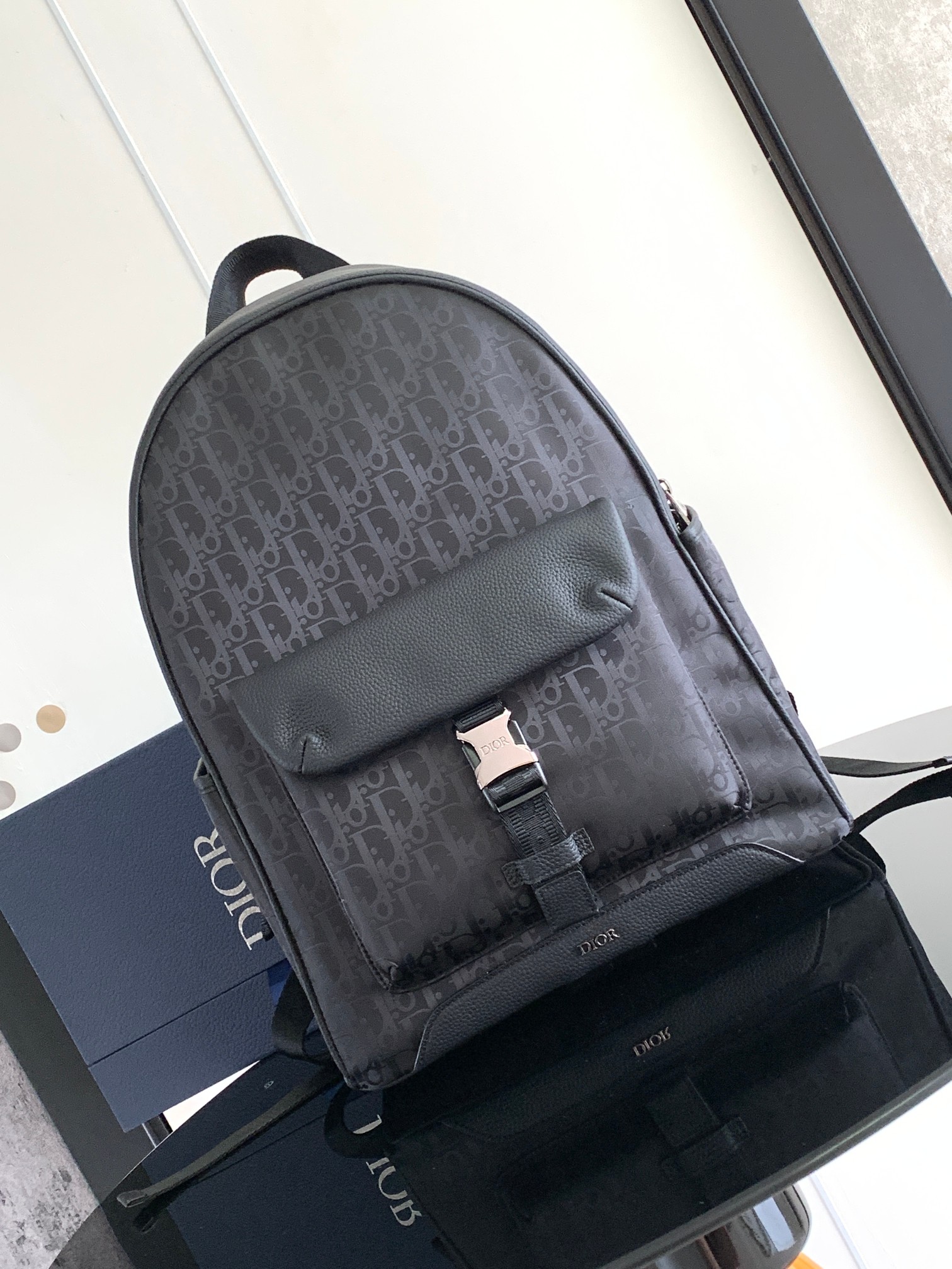 Diro Explorer Backpack-30 x 42 x 14.5CM