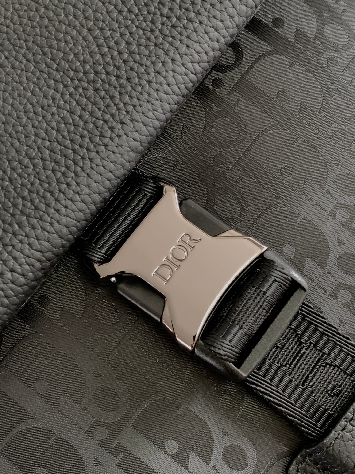 Diro Explorer Backpack-30 x 42 x 14.5CM
