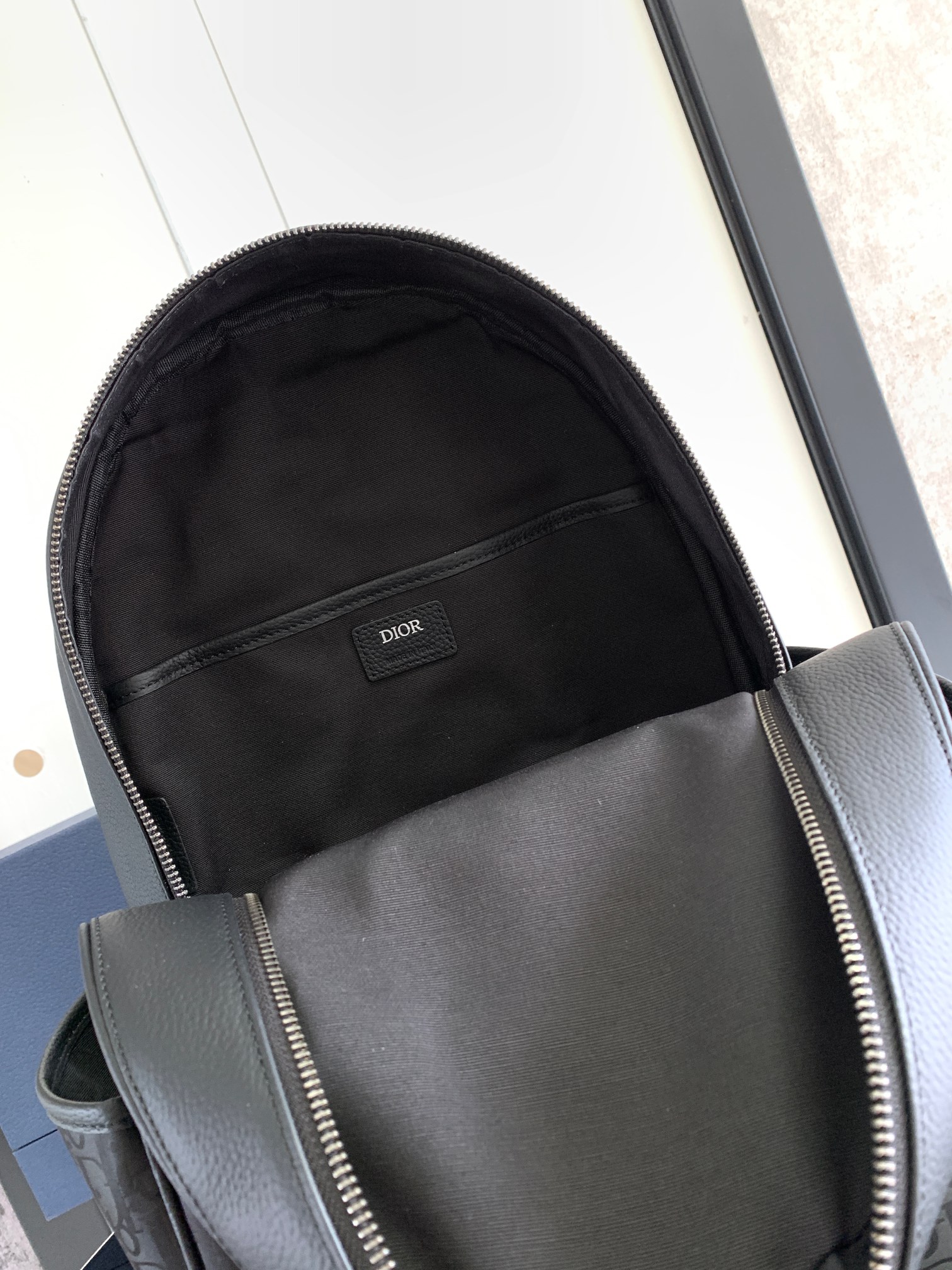 Diro Explorer Backpack-30 x 42 x 14.5CM