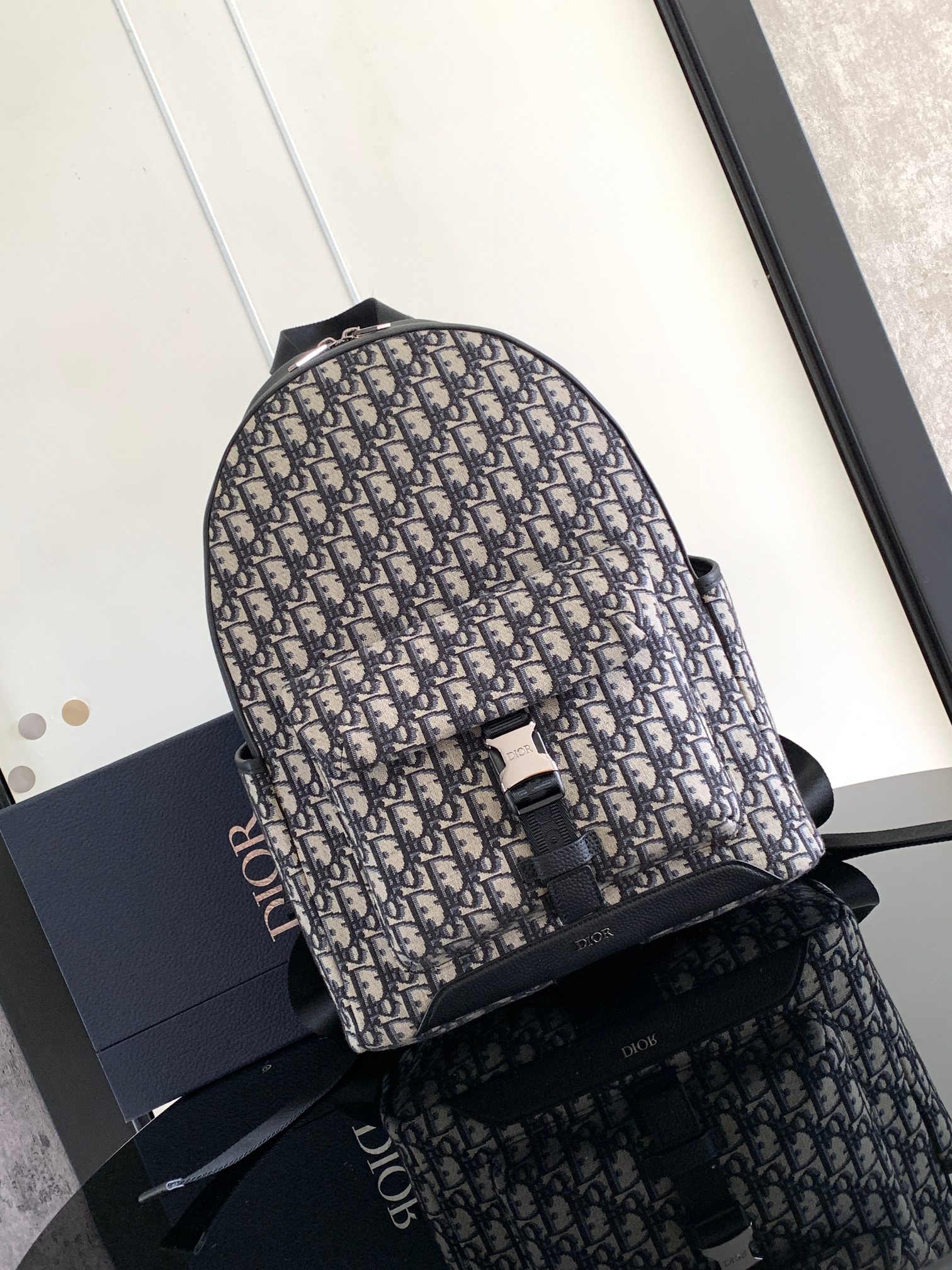 Diro Explorer Backpack-30 x 42 x 14.5CM