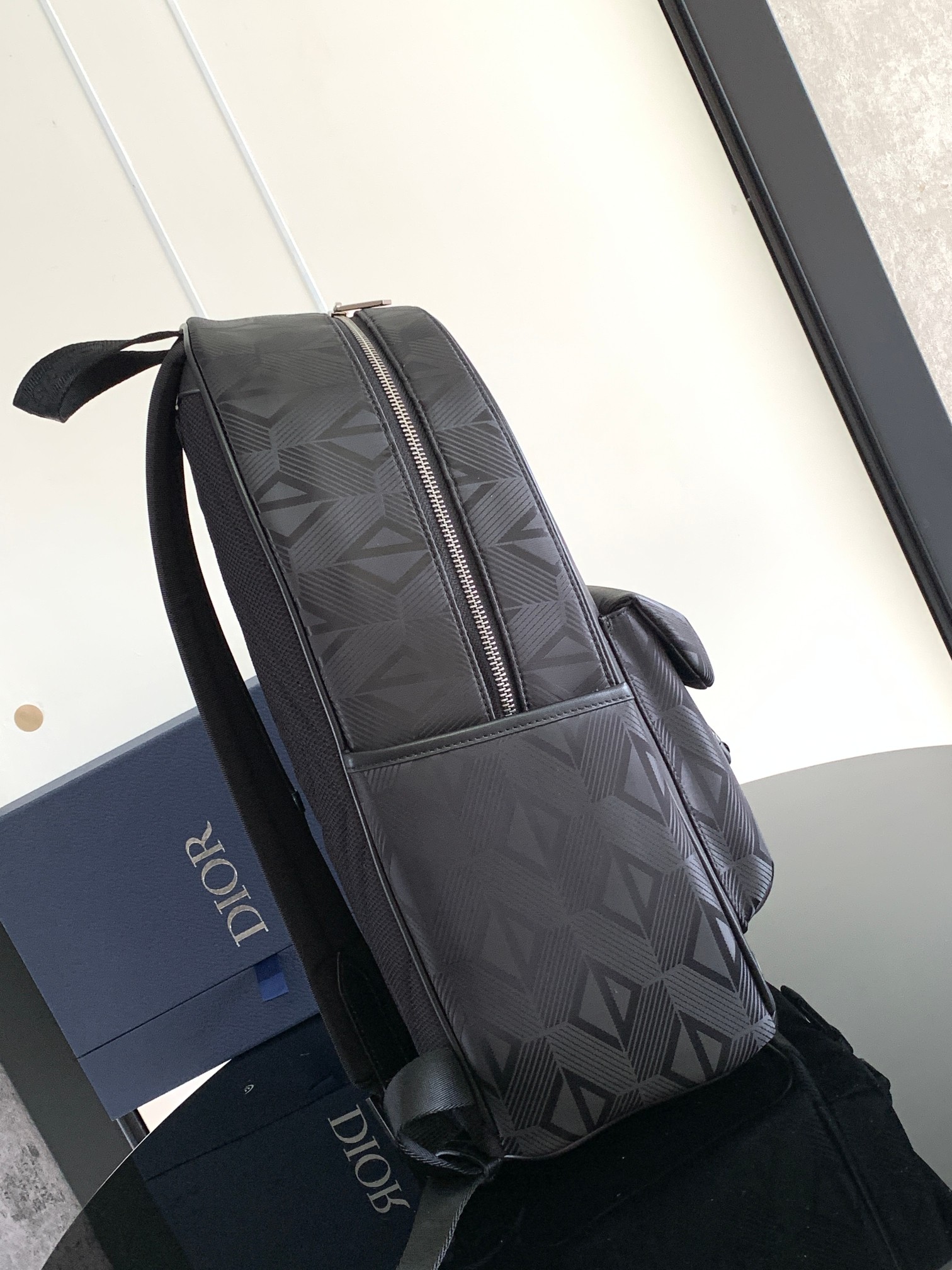Diro Explorer Backpack-30 x 42 x 14.5CM