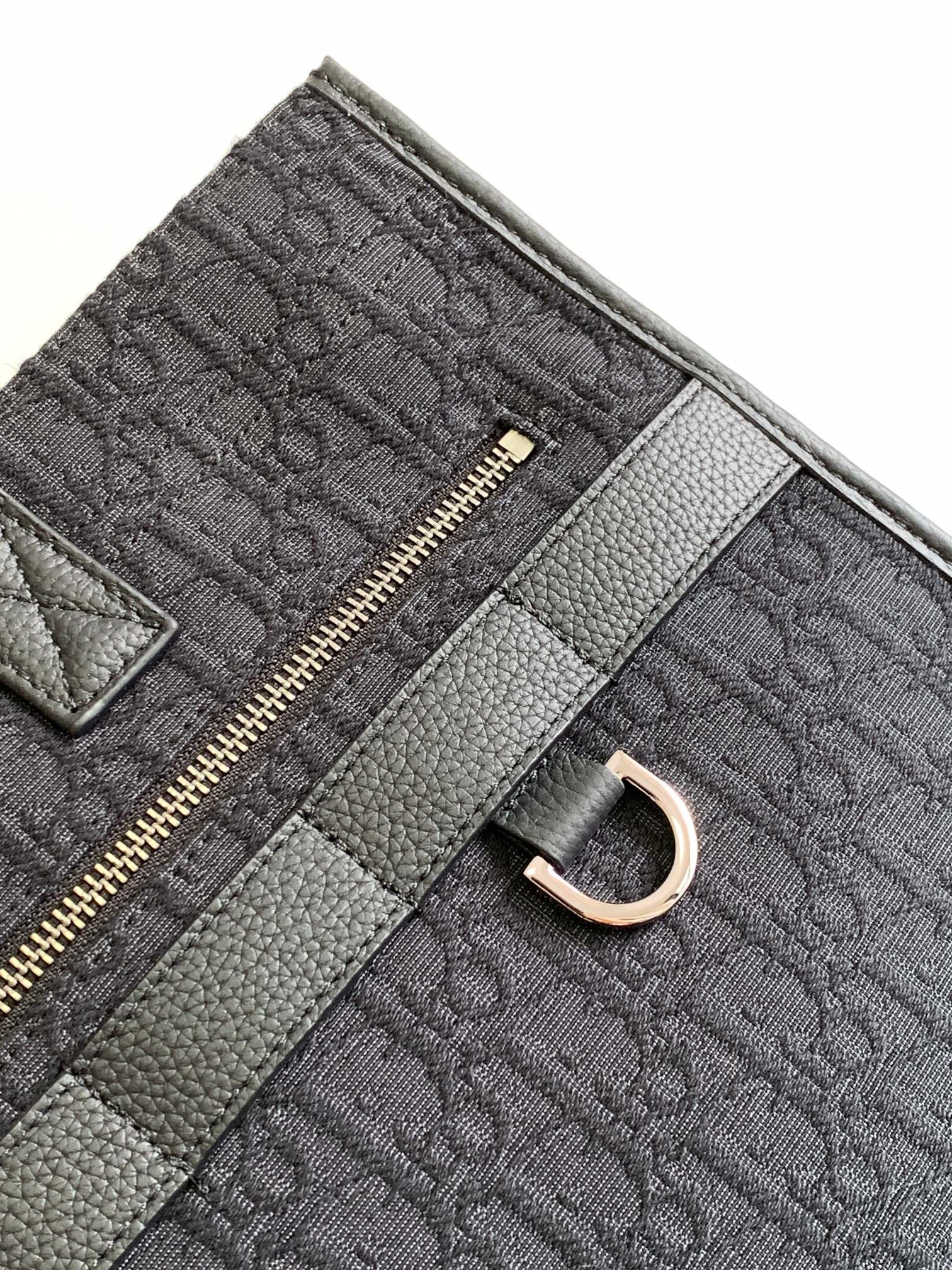 Diro Safari Tote-39 x 35 x 11CM