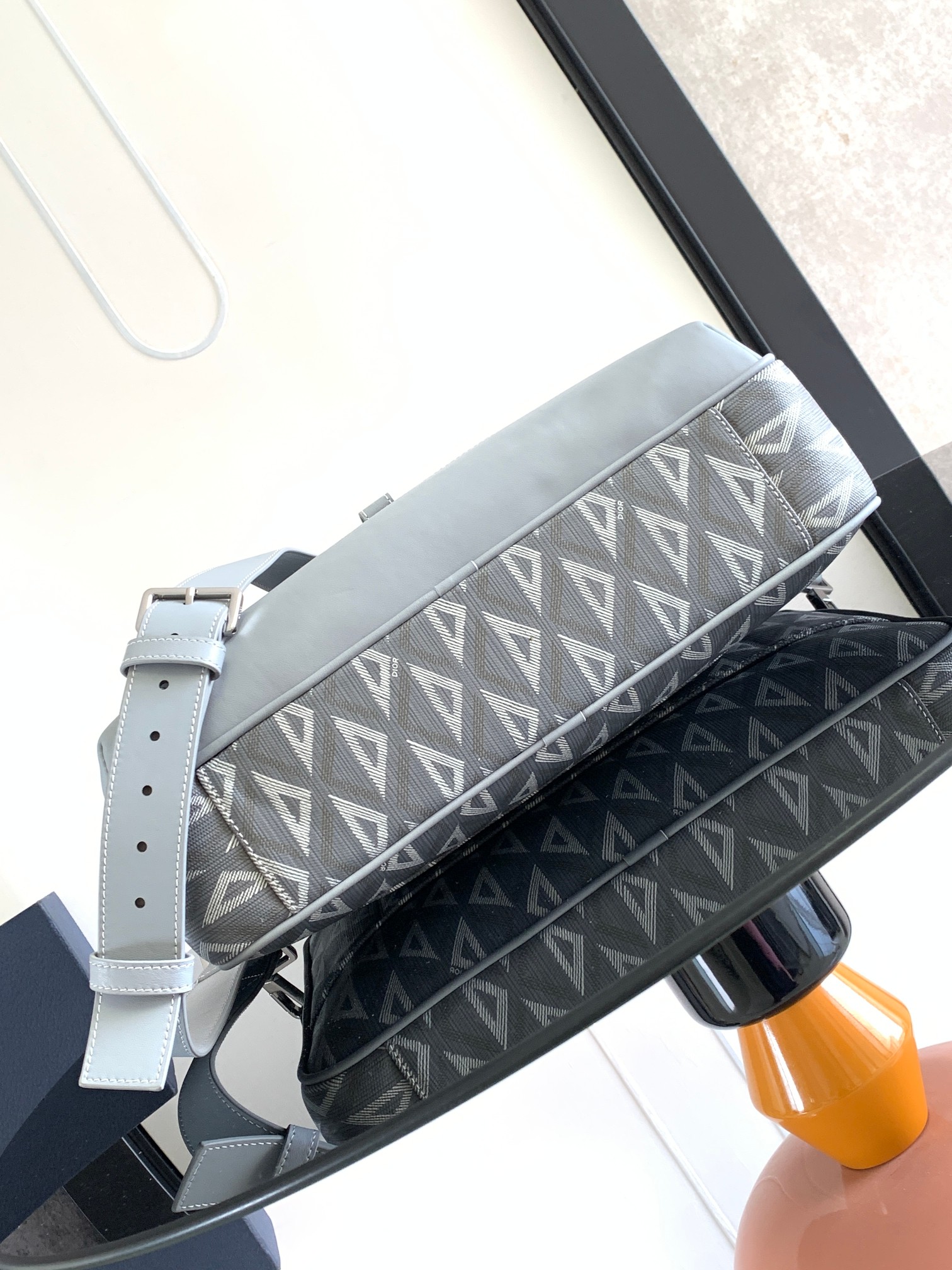 Diro Hit the Road Bag-36.5 x 26 x 11CM