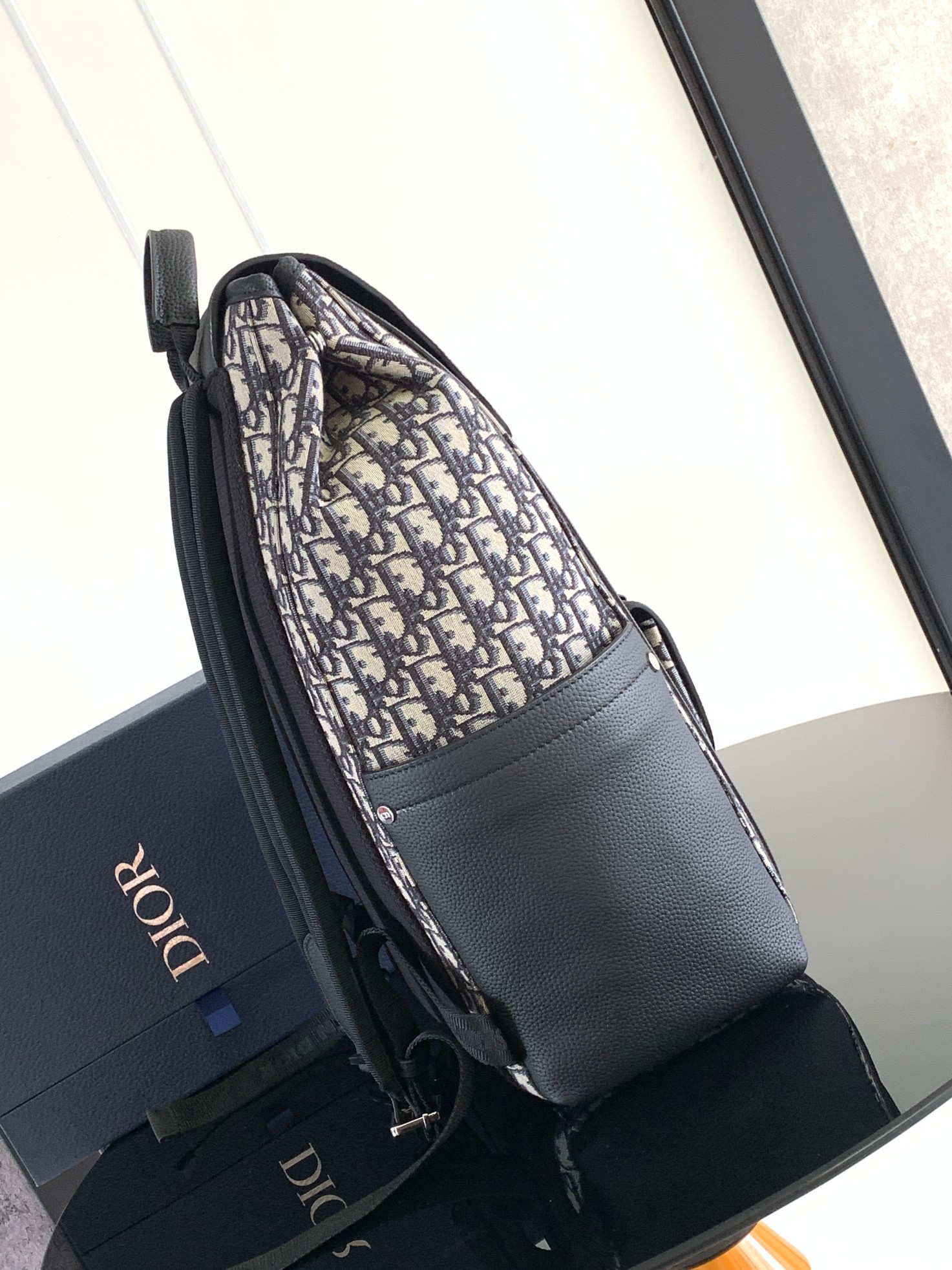 Diro Saddle Backpack-32 x 45 x 16CM