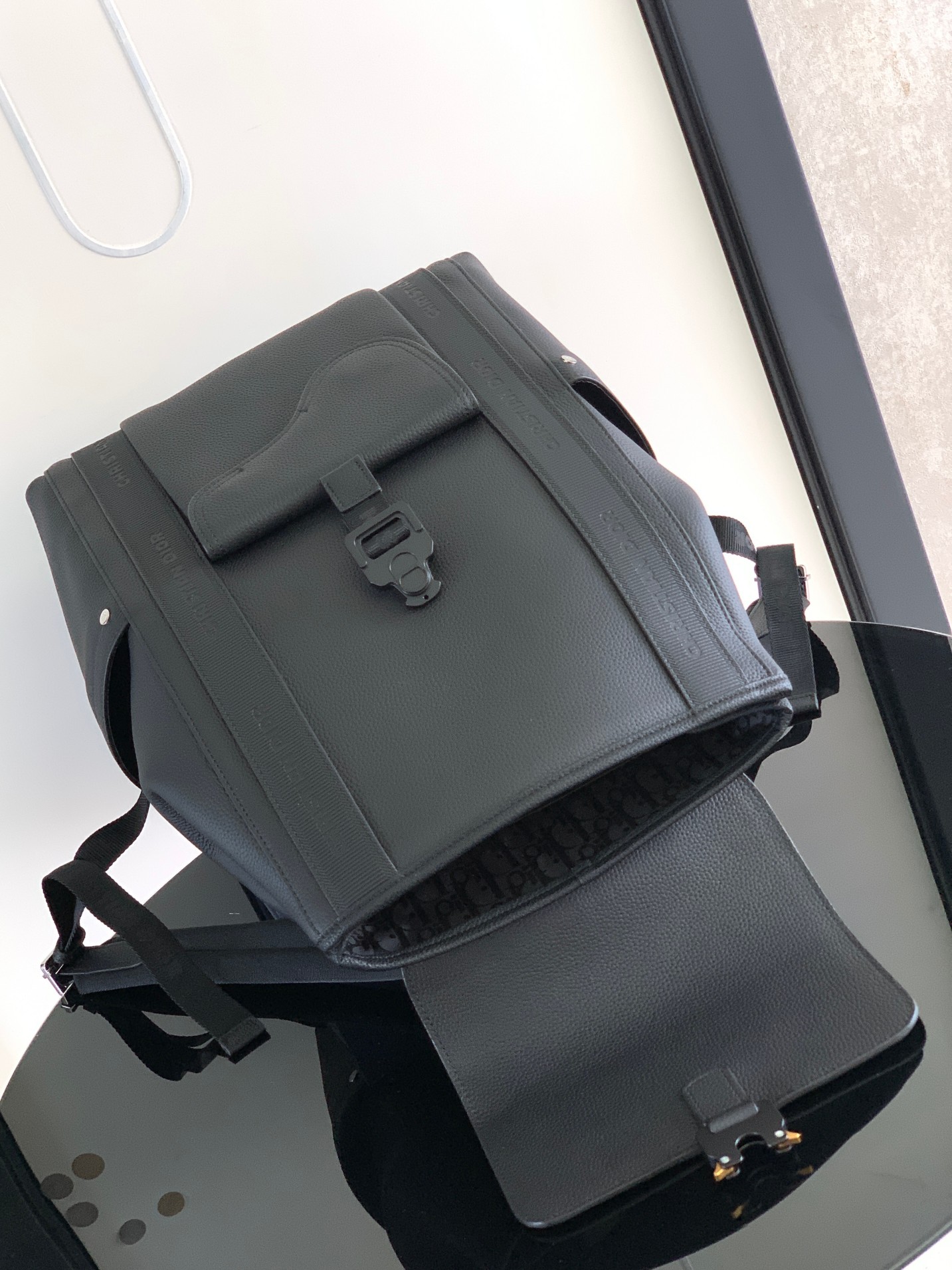Diro Saddle Backpack-32 x 45 x 16CM