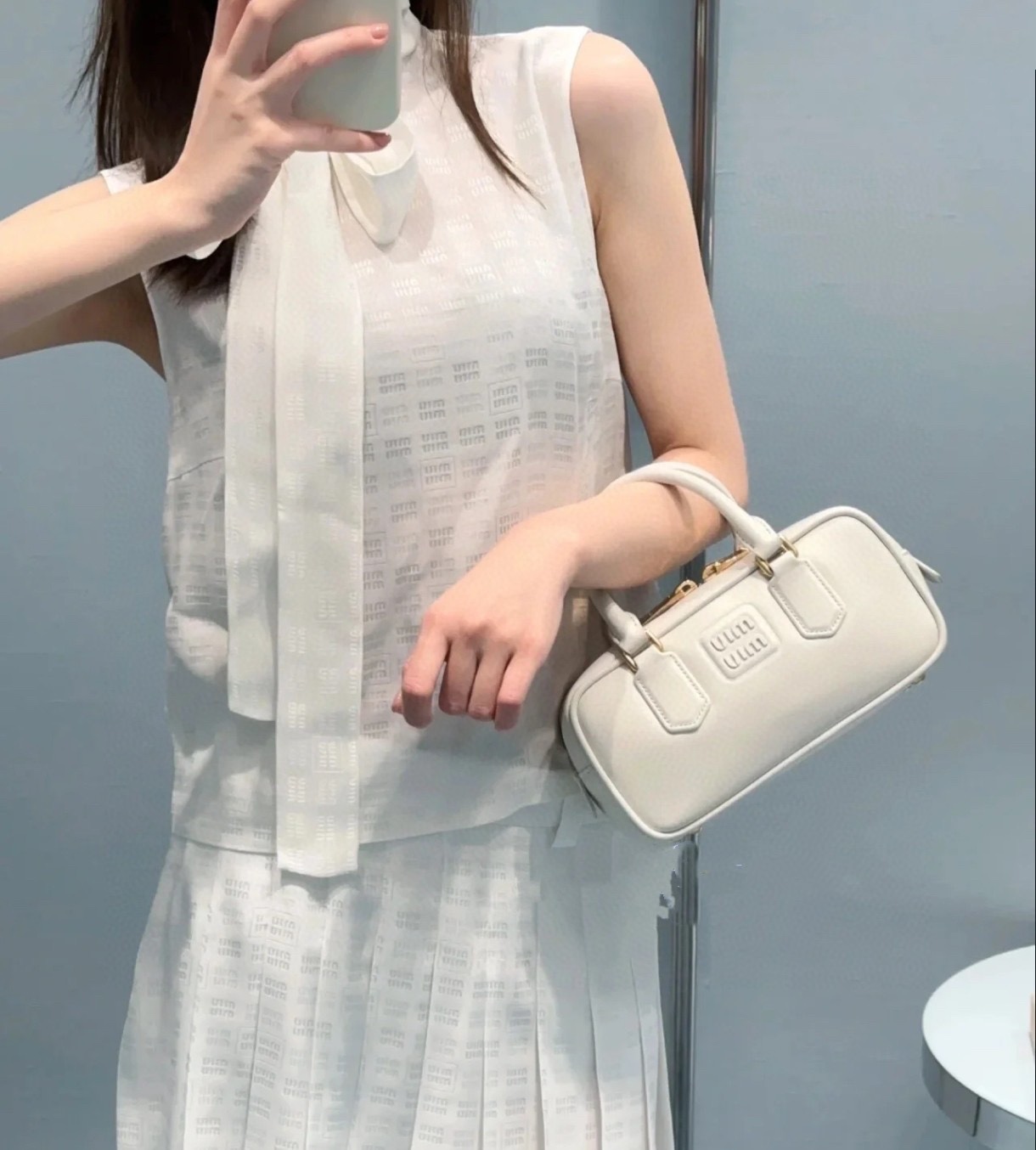 MiuMiu SS23 Softy Padded Bag-22*10*7.5CM
