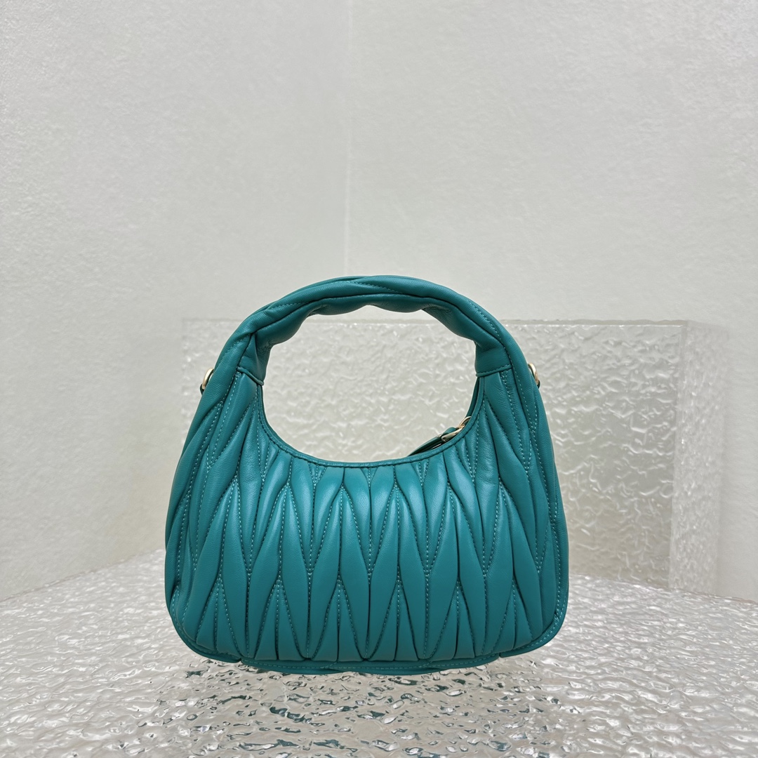 MiuMiu Wander Hobo Bag-20*6*17CM MiuMiu Wander Hobo Bag-20*6*17CM