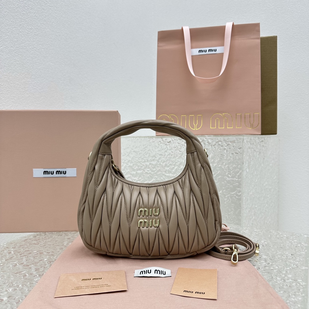MiuMiu Wander Hobo Bag-20*6*17CM