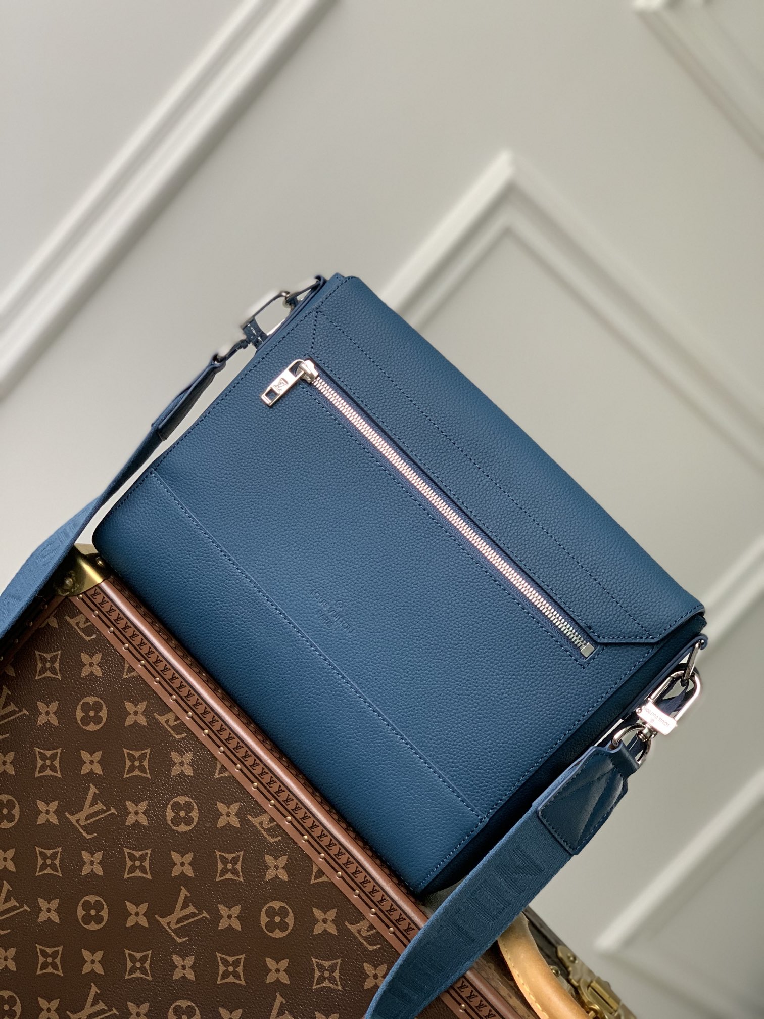 Louis Vuitton Aerogram Bag-M57080-28x24x10CM