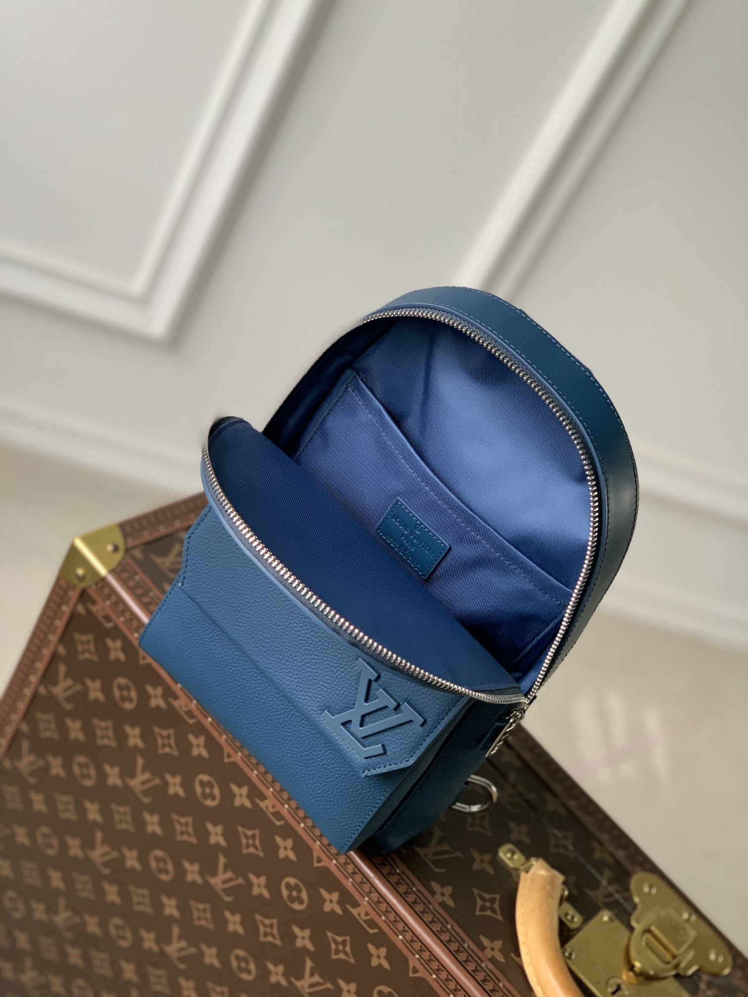 Louis Vuitton Pilot Backpack-20.0 x 30.0 x 4CM