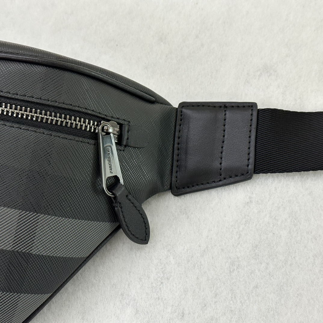 Burberry Waist Bag-37.5 x 8 x 17CM