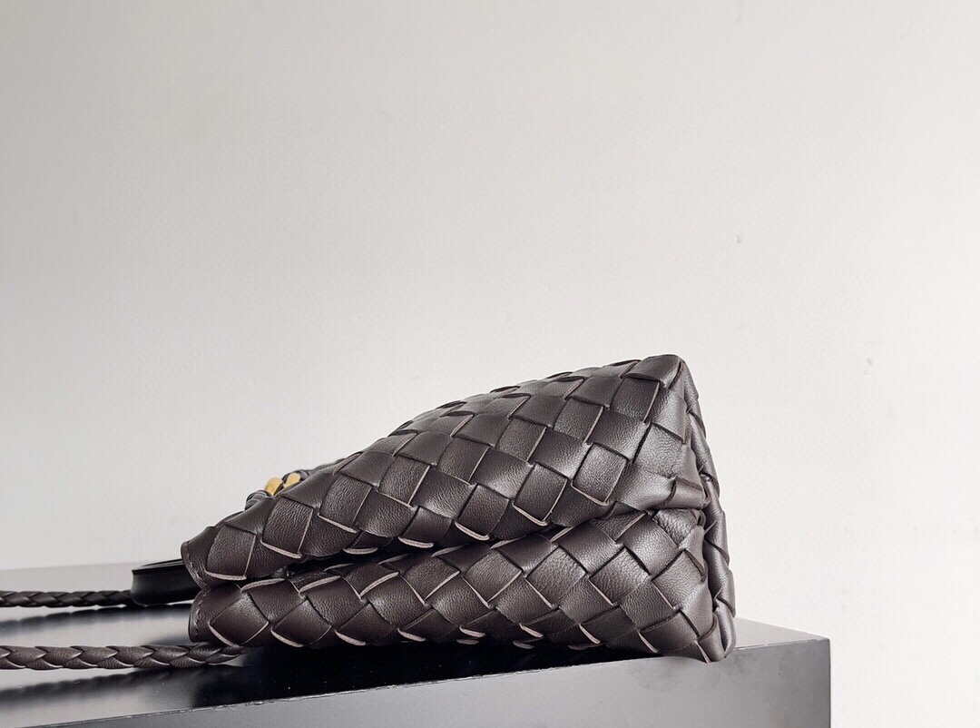 Bottega Veneta Andiamo-32*24*12CM
