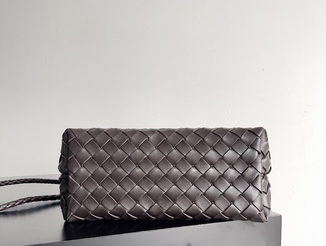 Bottega Veneta Andiamo-32*24*12CM